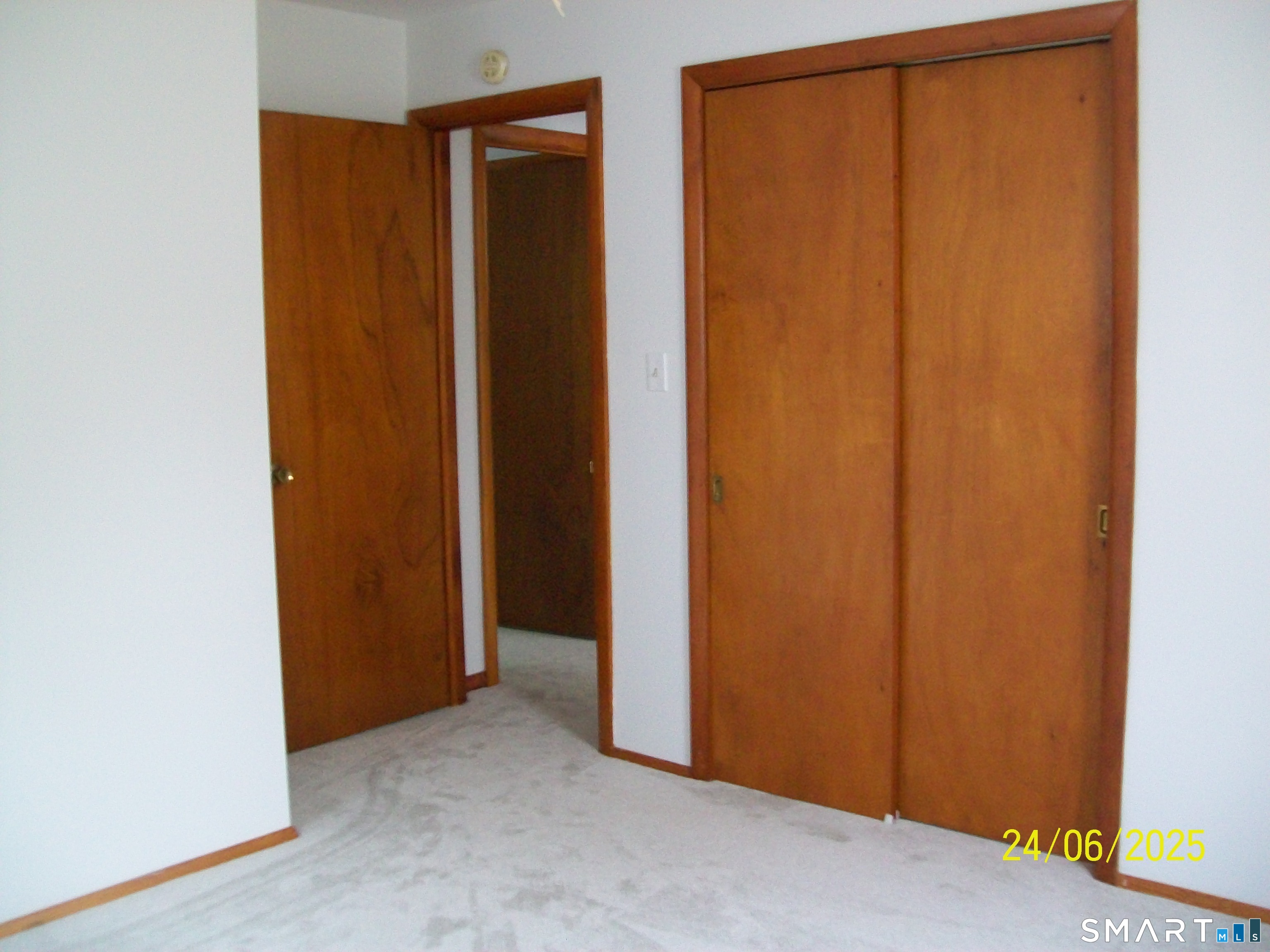 24187281 Property Photo 8