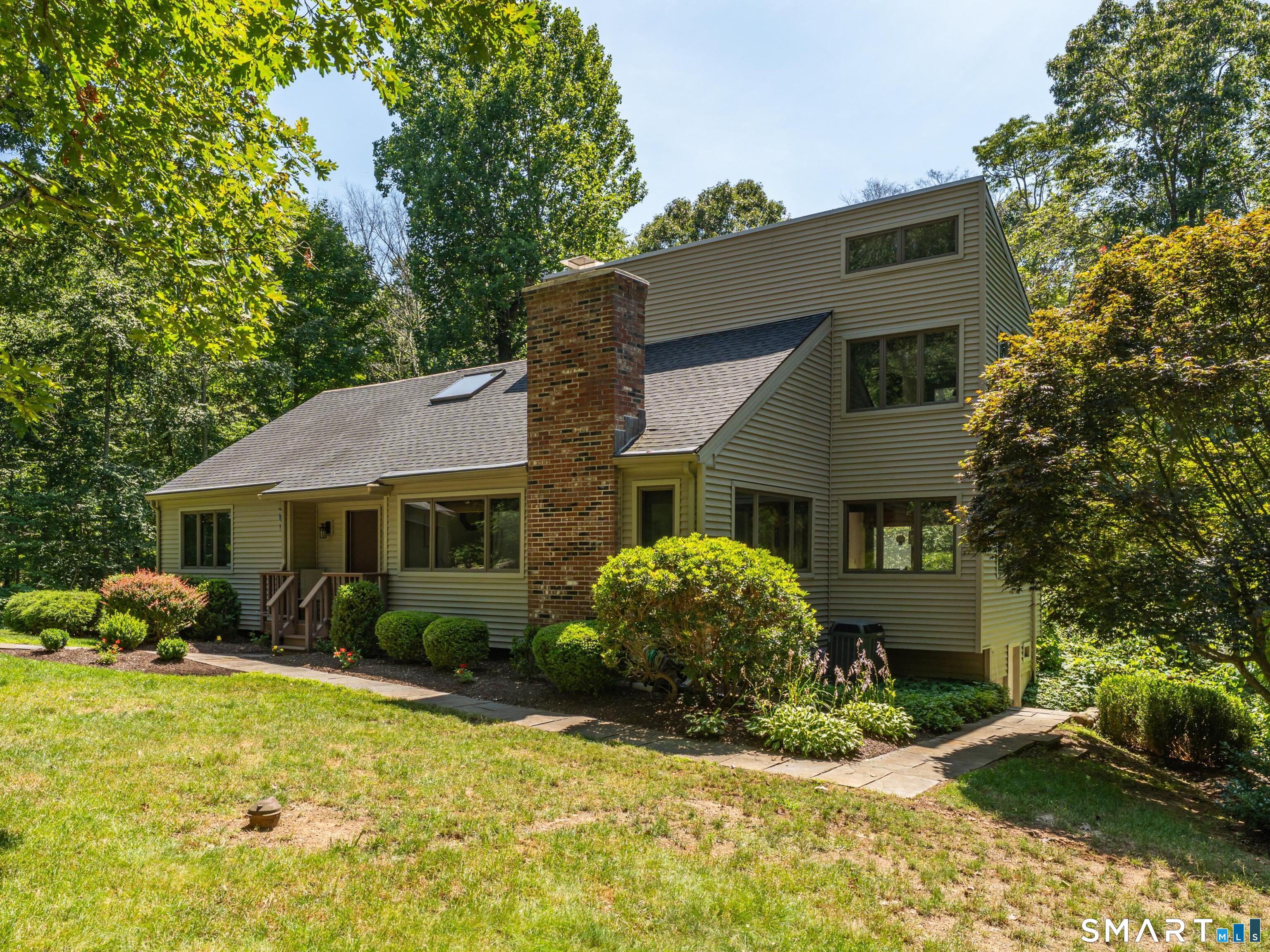 70 Hoadley Creek Circle Property Photo 2