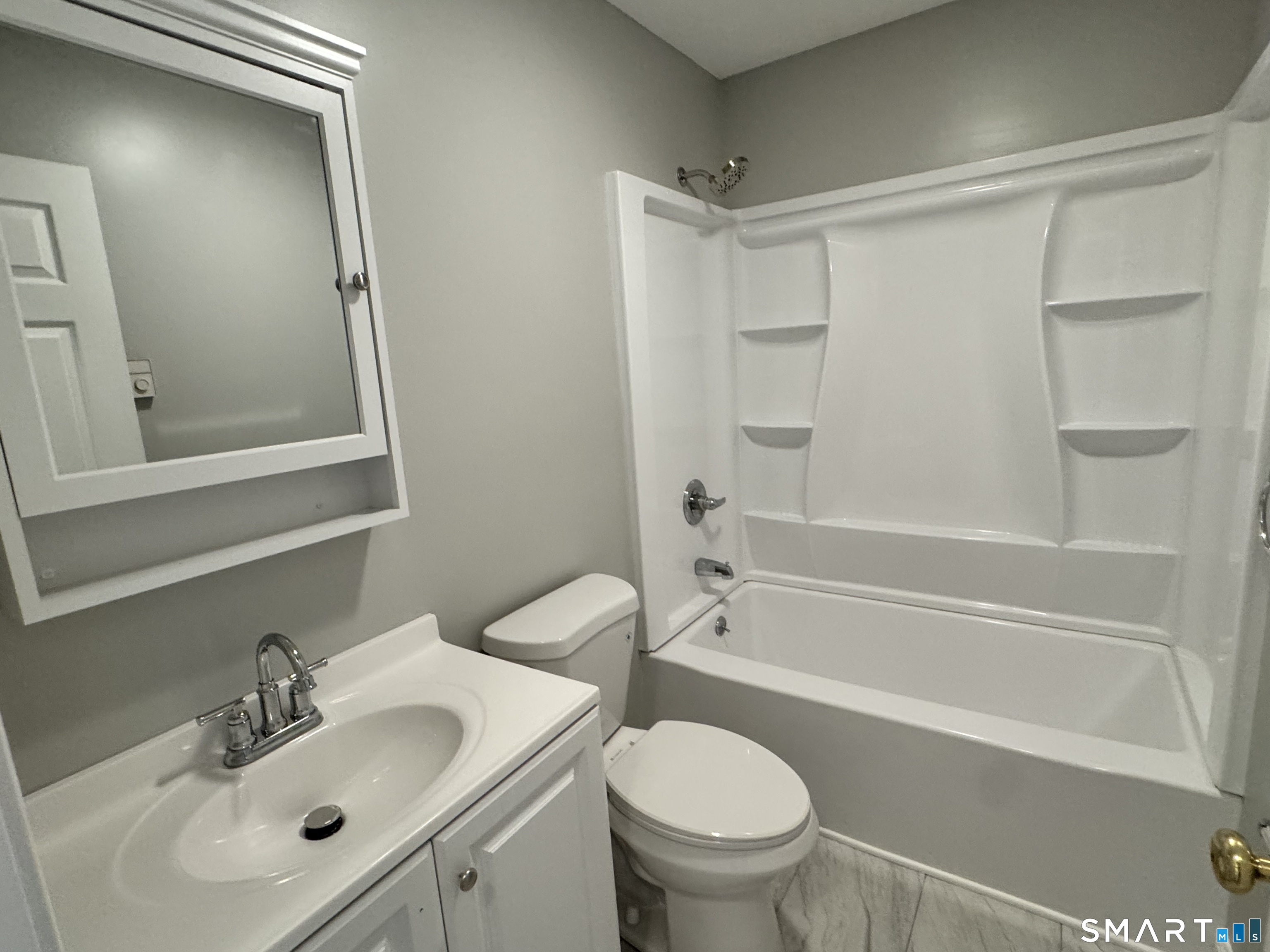 2 Concorde B2 Way Property Photo 9