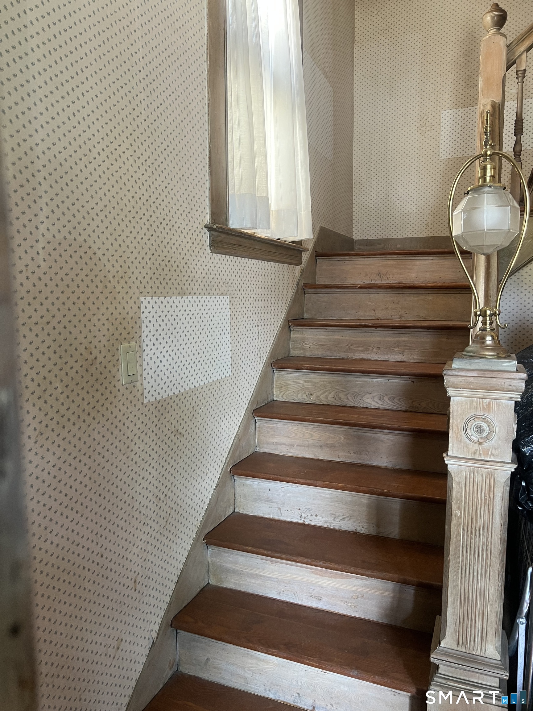 251 Sherman 2nd Floor Avenue Property Photo 1