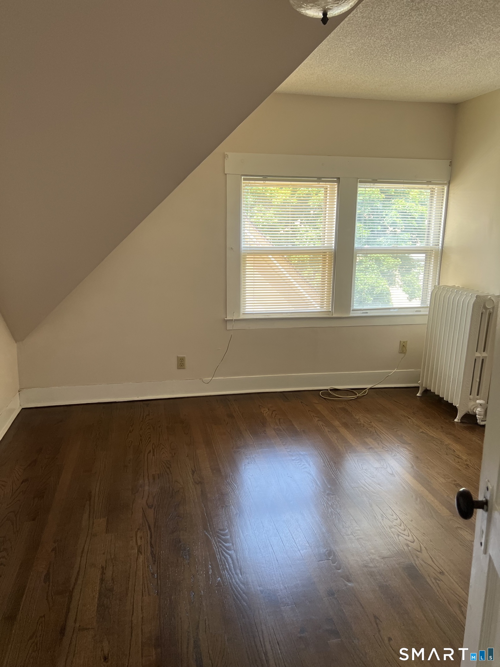 251 Sherman Avenue Property Photo 5