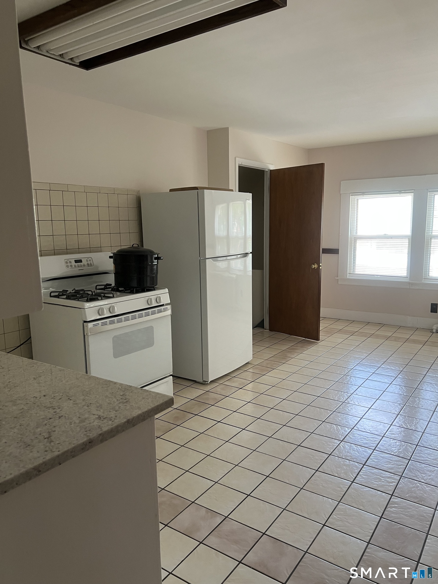 251 Sherman Avenue Property Photo 11