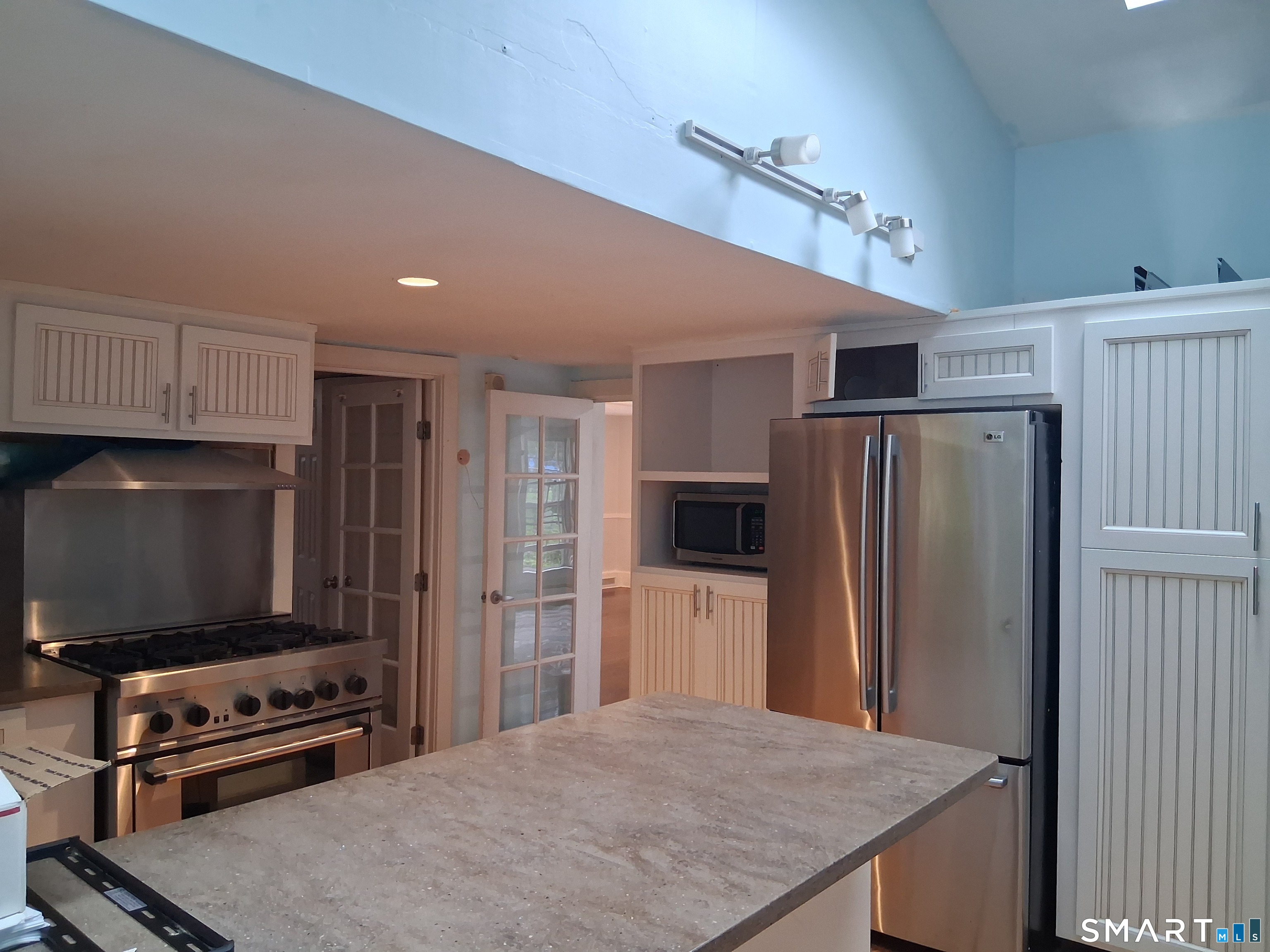 1286 Long Ridge Road Property Photo 5