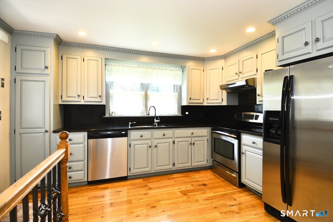 1 Romindon Court Property Photo 2