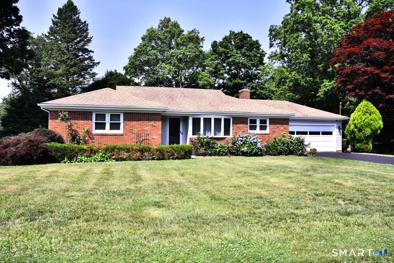 1 Romindon Court Property Photo 24