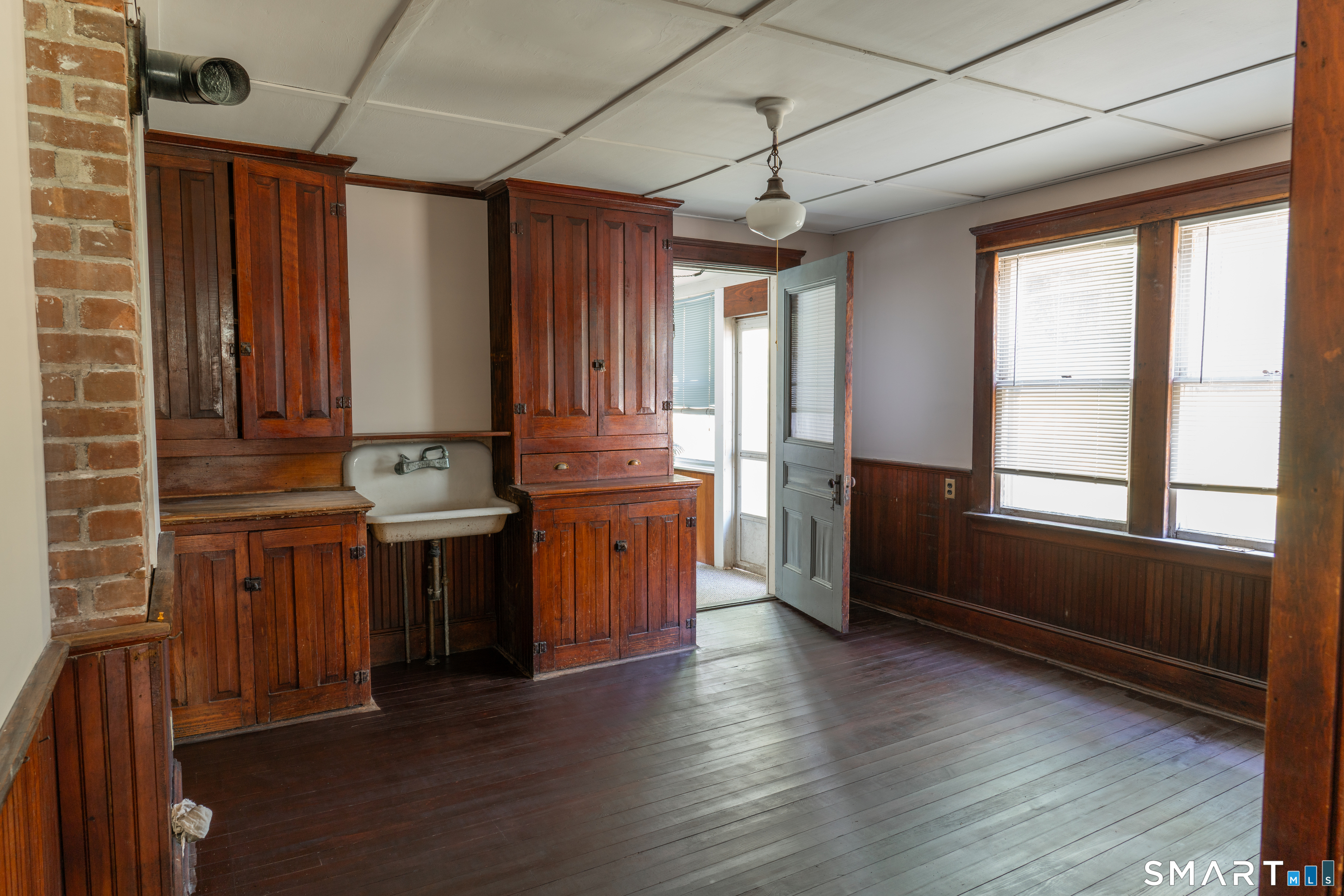 77 Westbury Park Road Property Photo 12