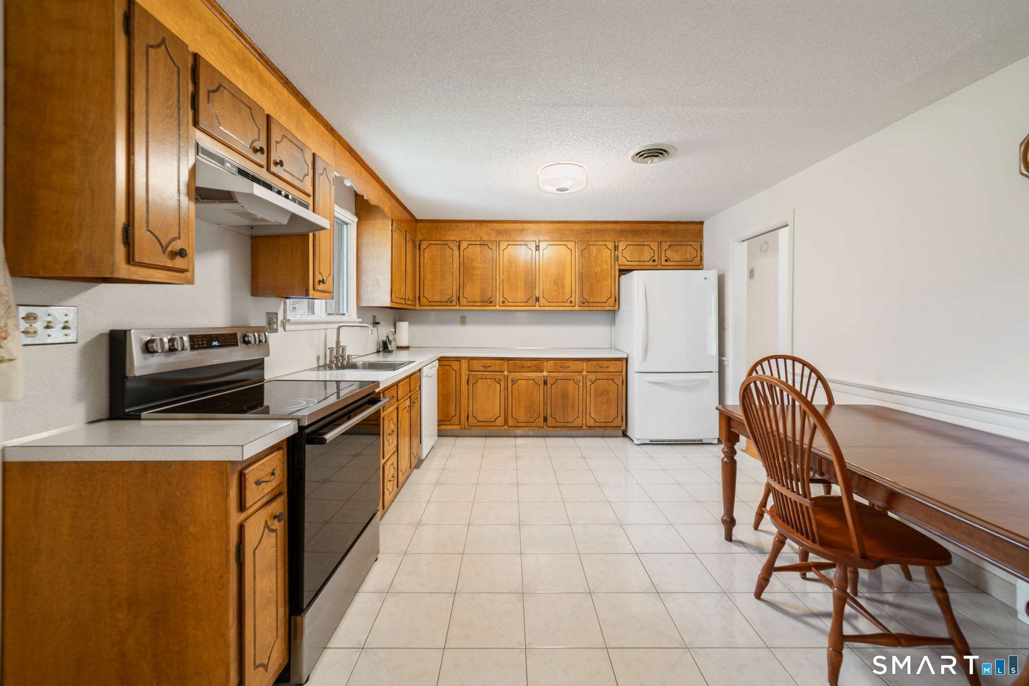 36 Cross Hill Road Property Photo 8