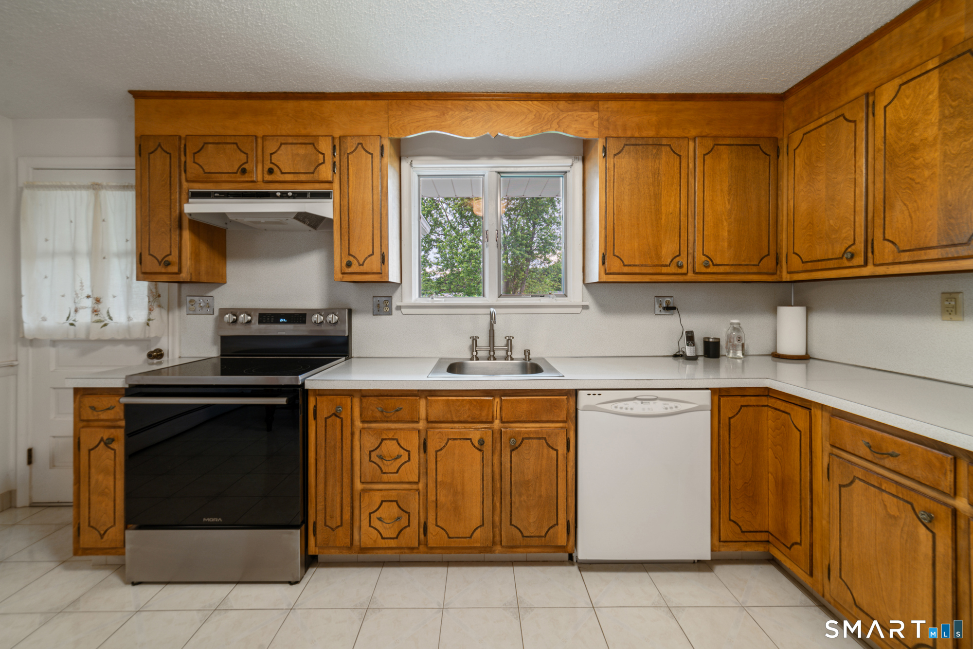 36 Cross Hill Road Property Photo 9
