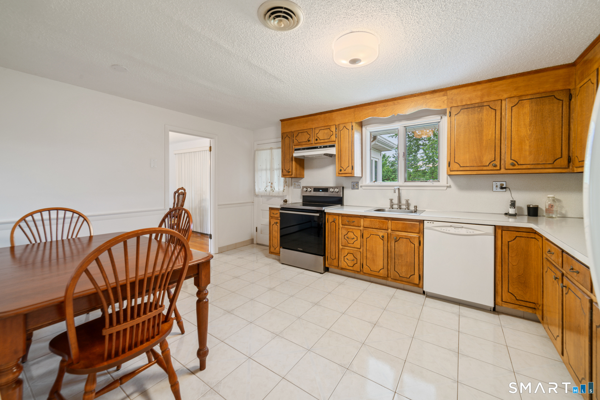 36 Cross Hill Road Property Photo 11