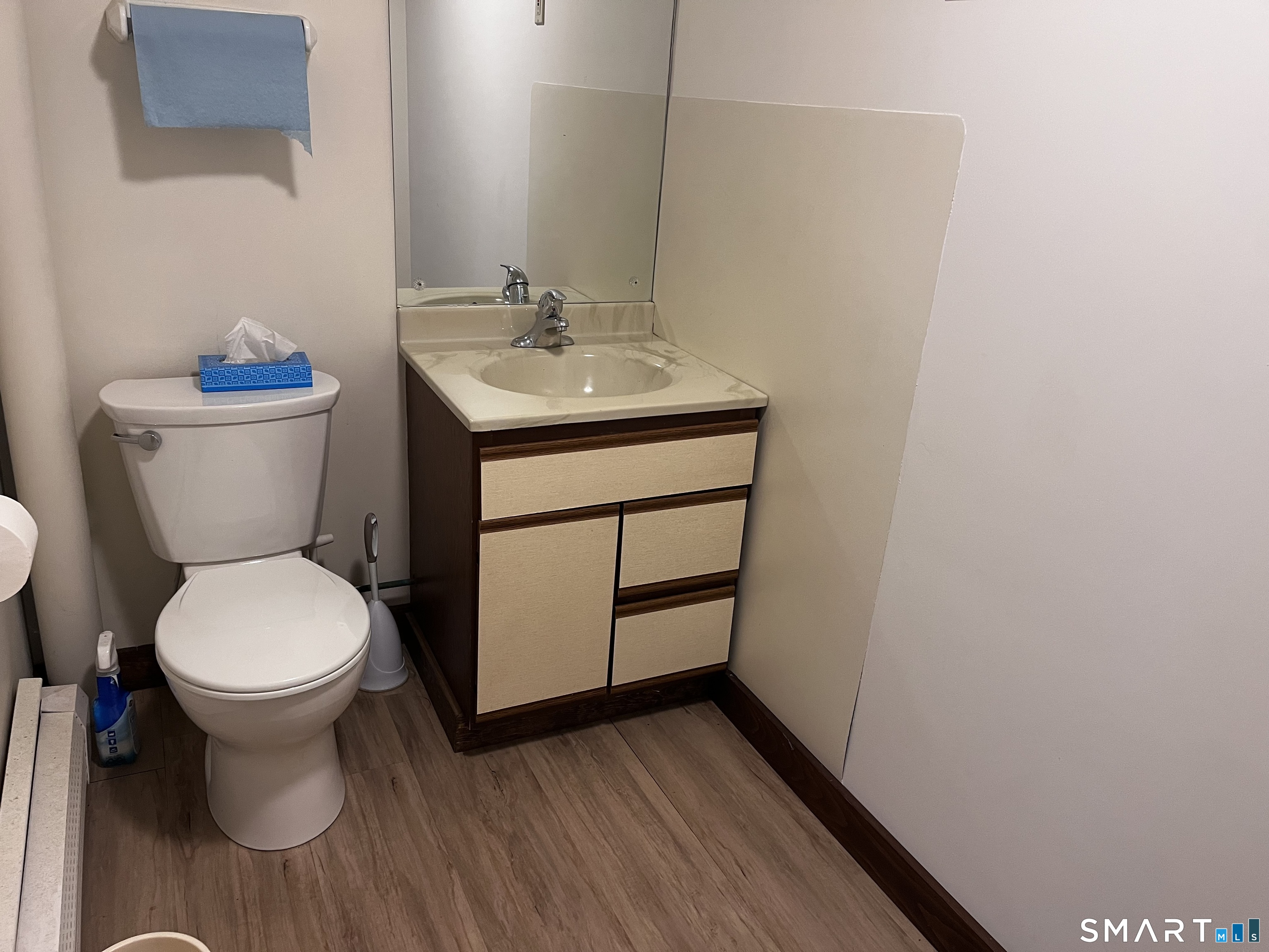 698a Derby Avenue Property Photo 7