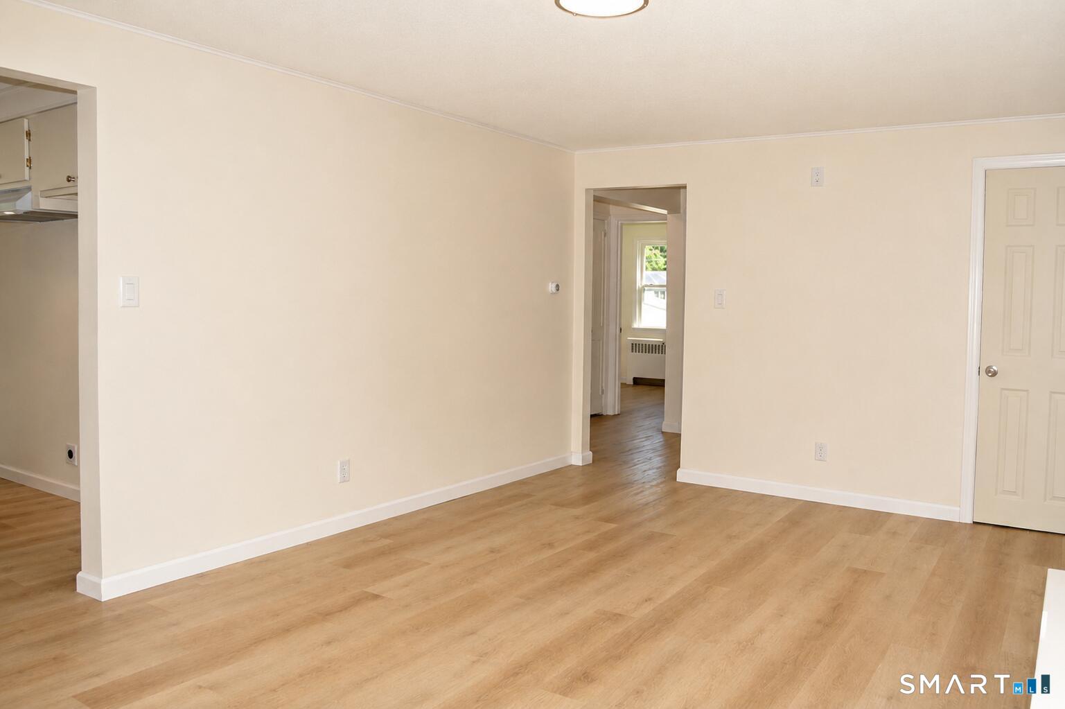 202 Crescent Drive Property Photo 10