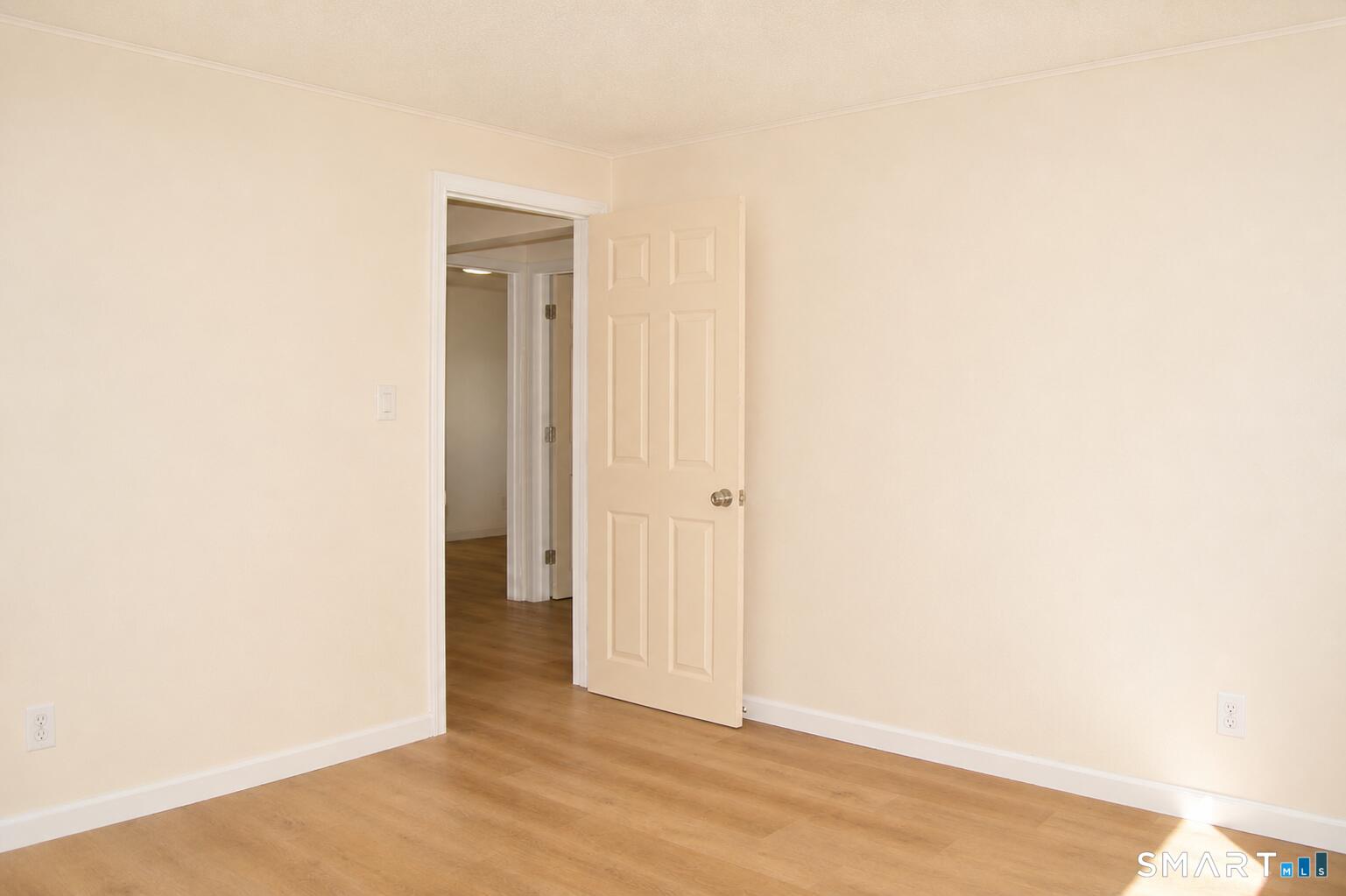202 Crescent Drive Property Photo 13
