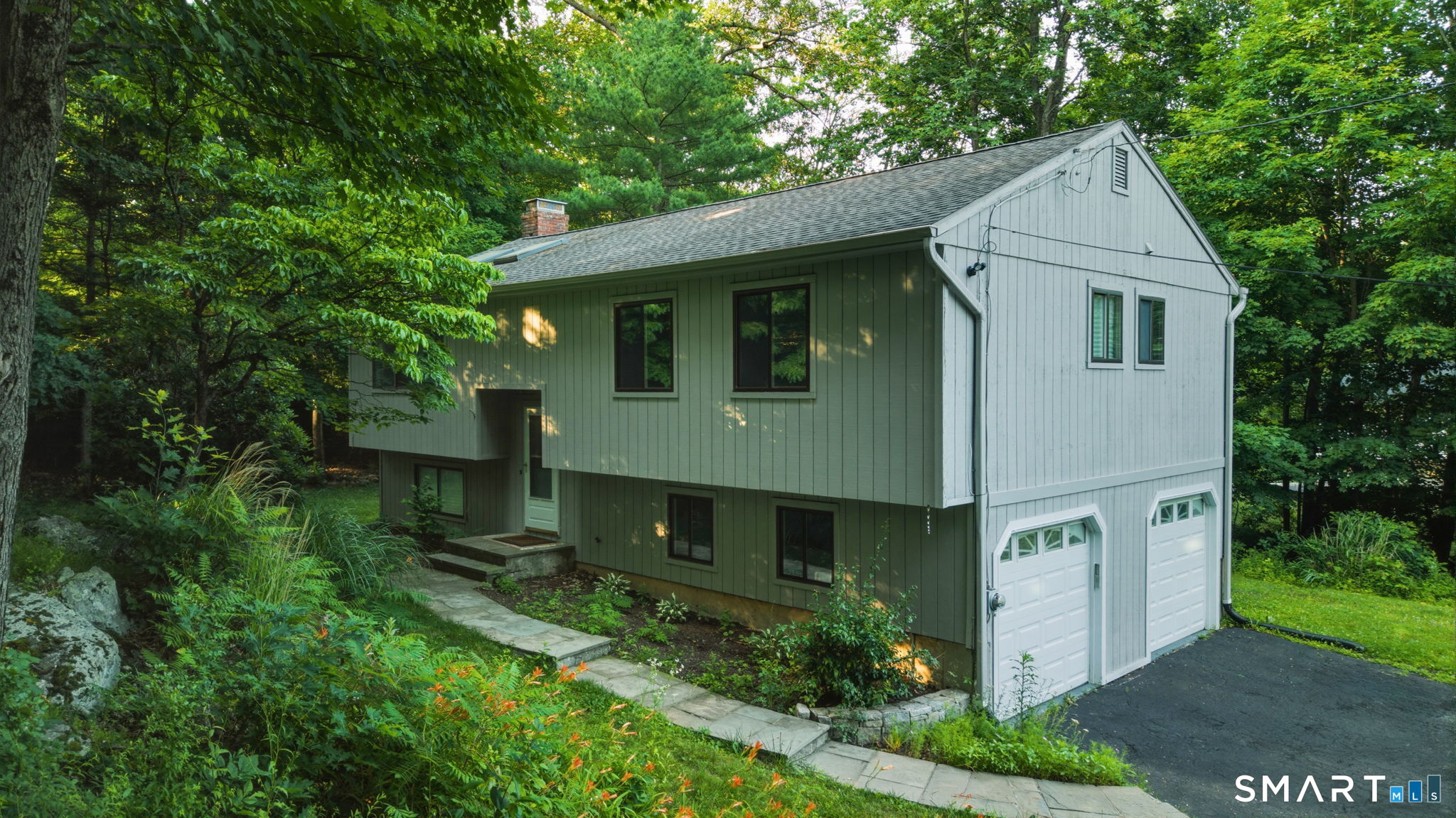 518 Bennetts Farm Road Property Photo 1