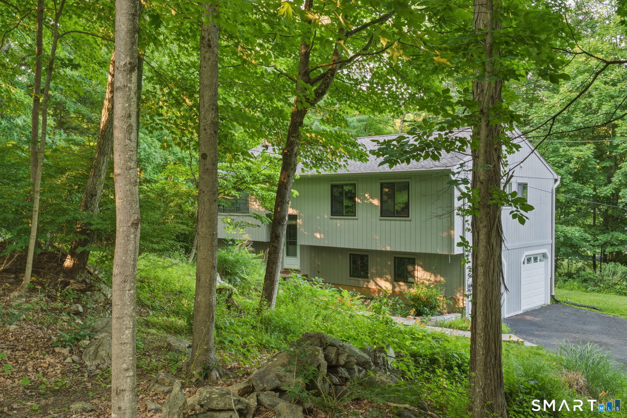 518 Bennetts Farm Road Property Photo 2