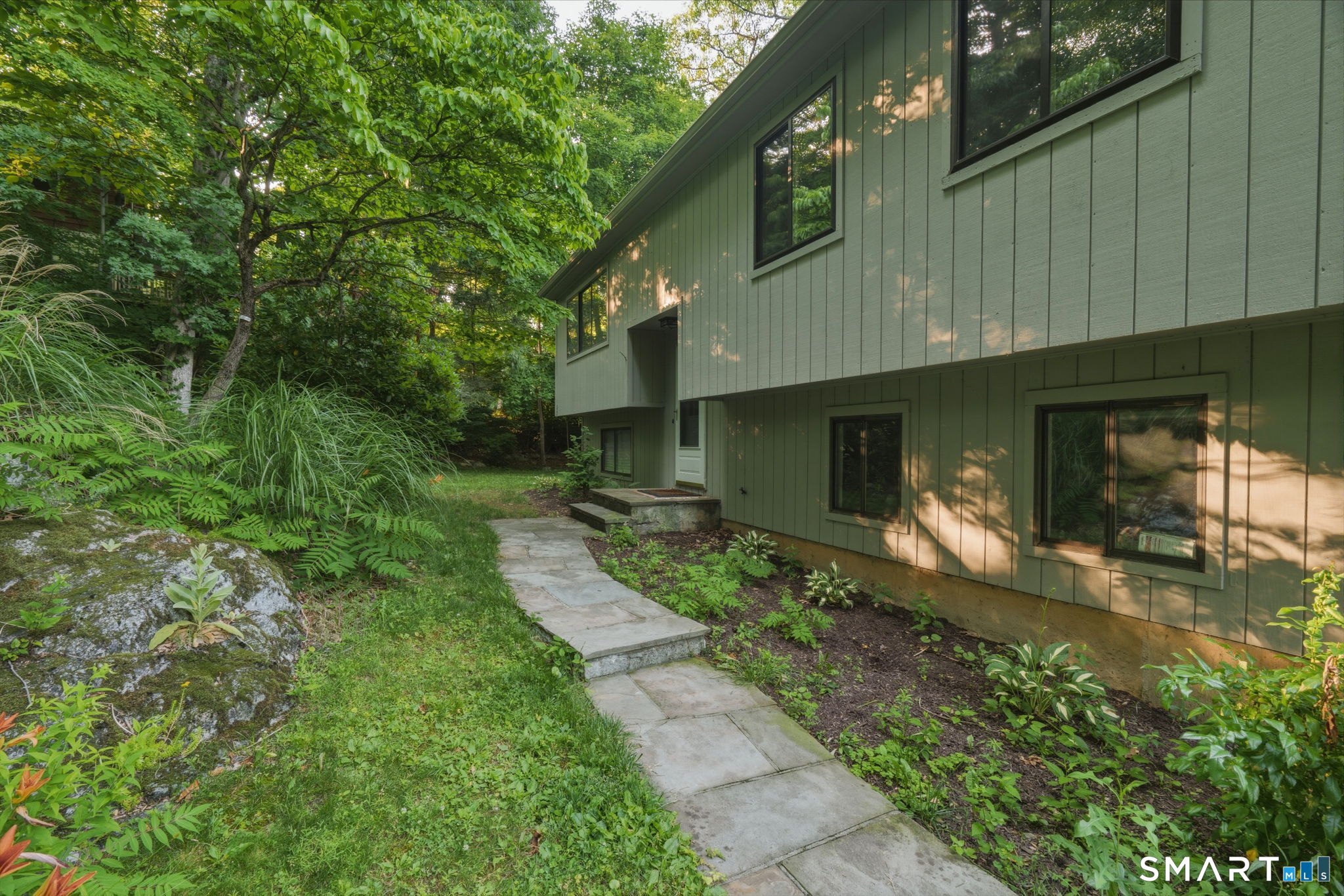 518 Bennetts Farm Road Property Photo 3