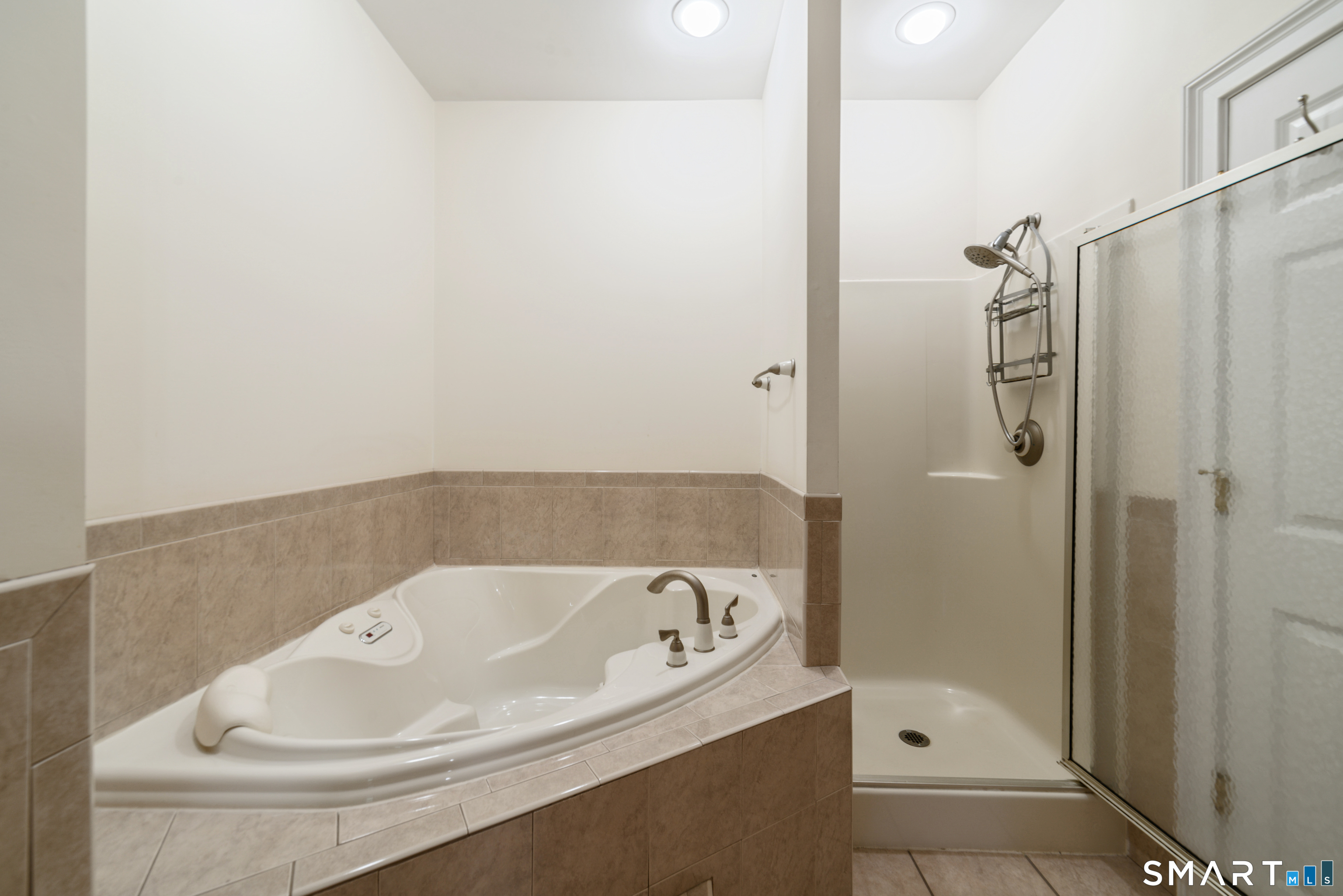 228 Burr Road Property Photo 28