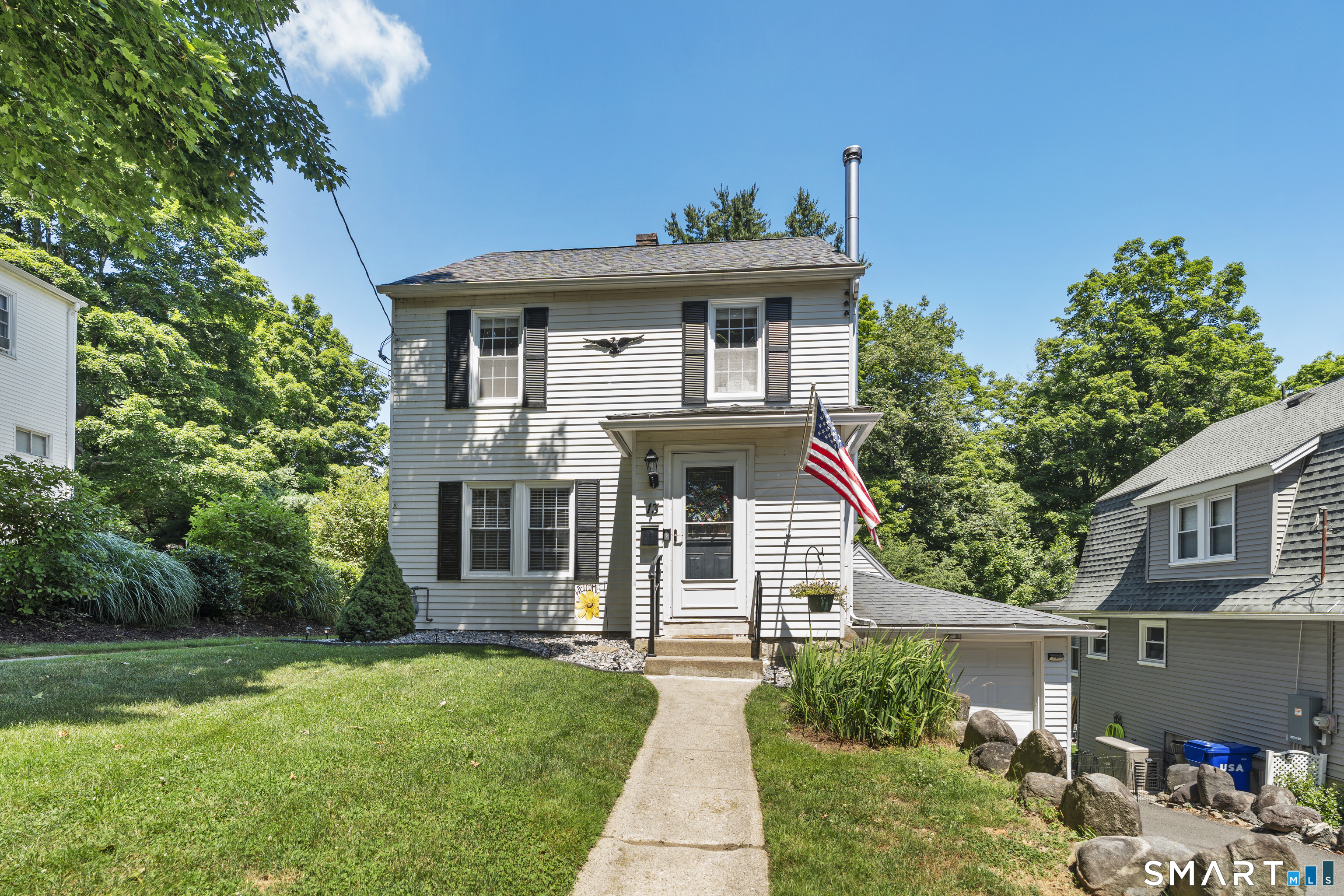 13 Roberts Avenue Property Photo 1