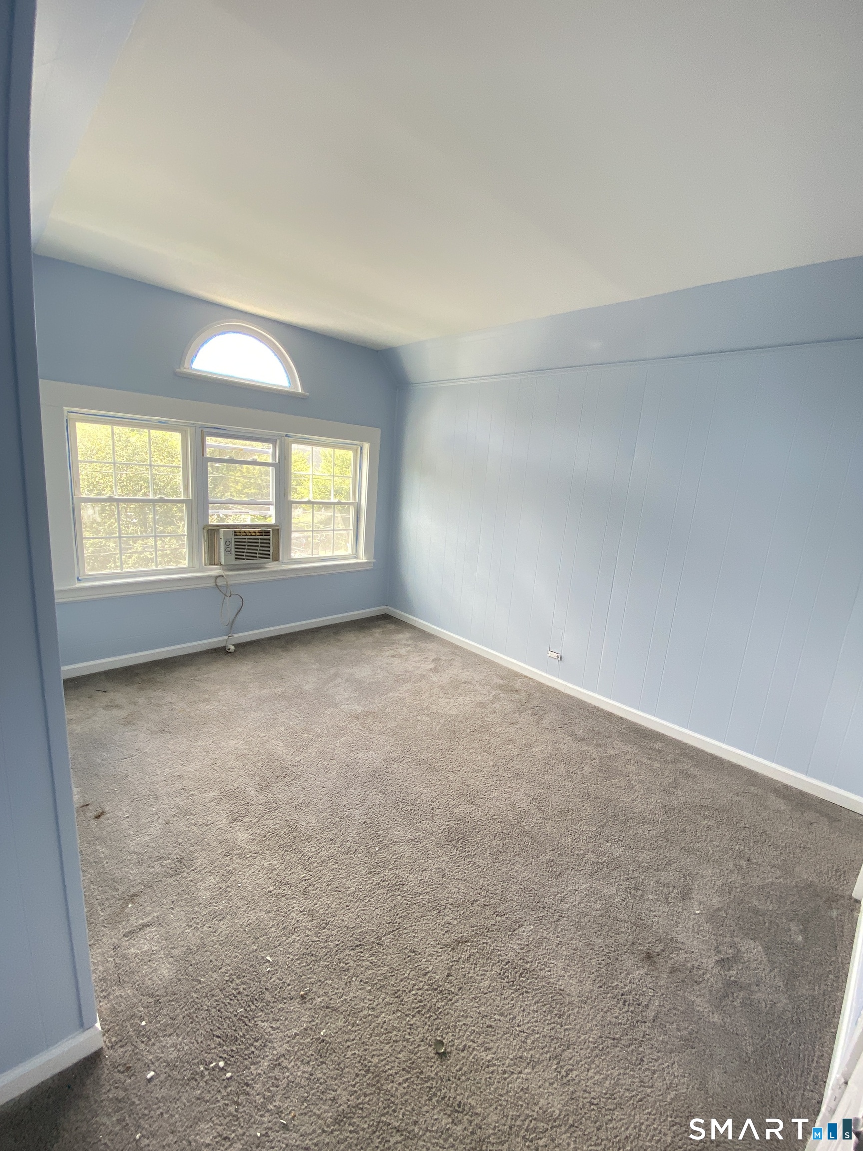 550 Laurel Avenue Property Photo 9