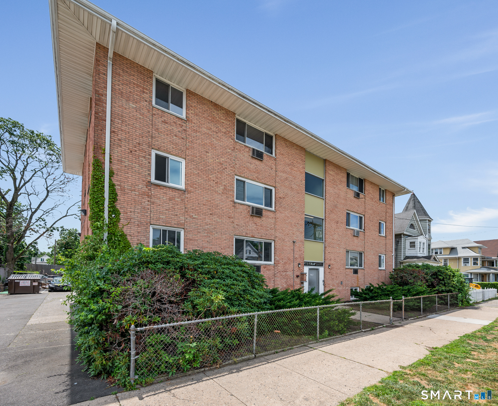 1795 North Avenue Property Photo 4