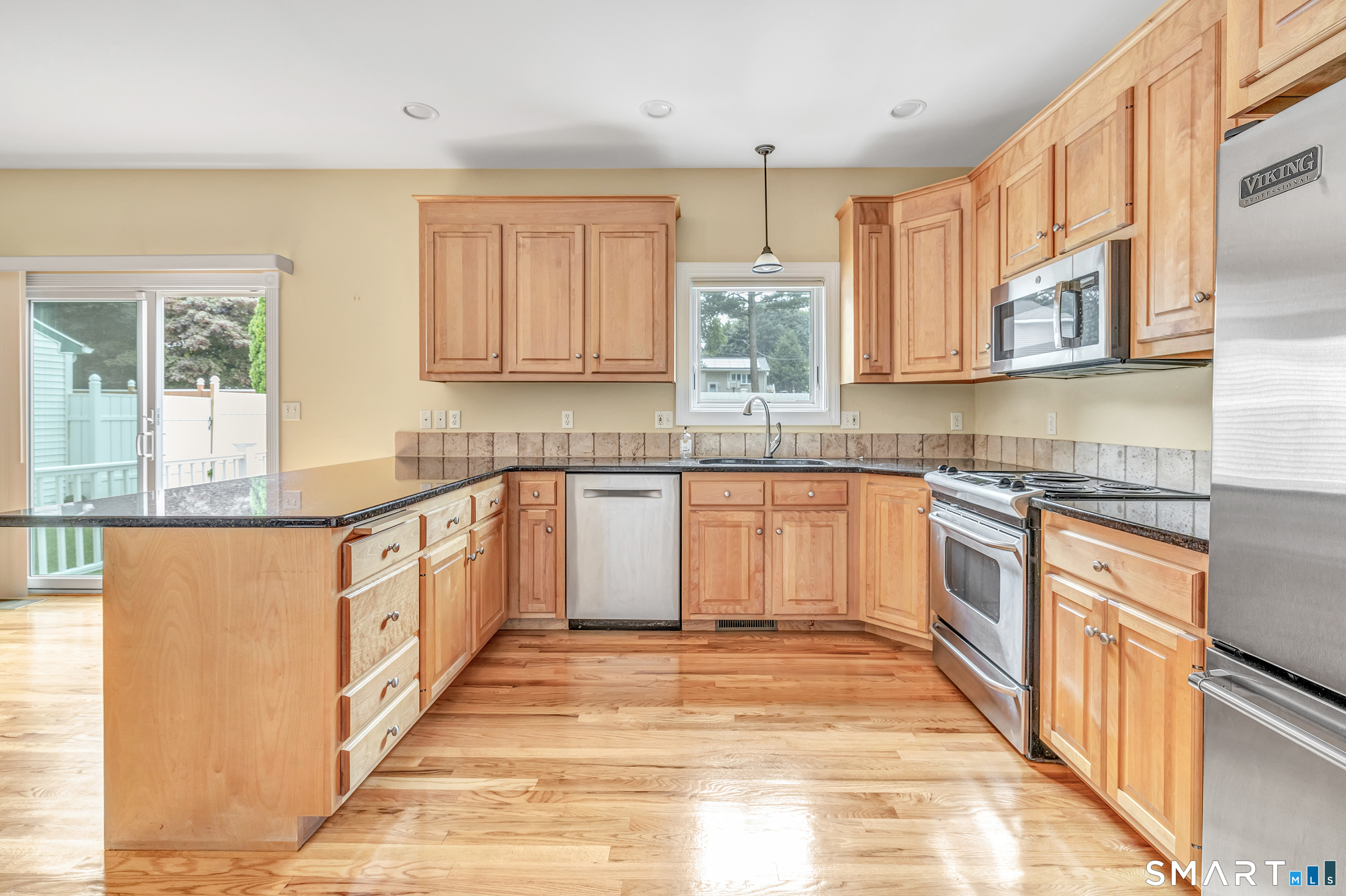 36 Pawtucket Avenue Property Photo 14