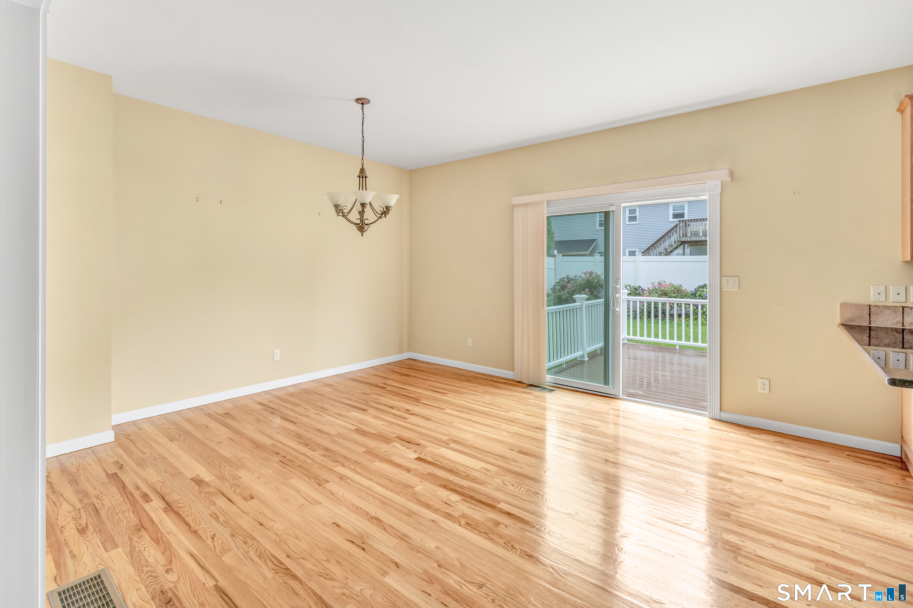 36 Pawtucket Avenue Property Photo 17