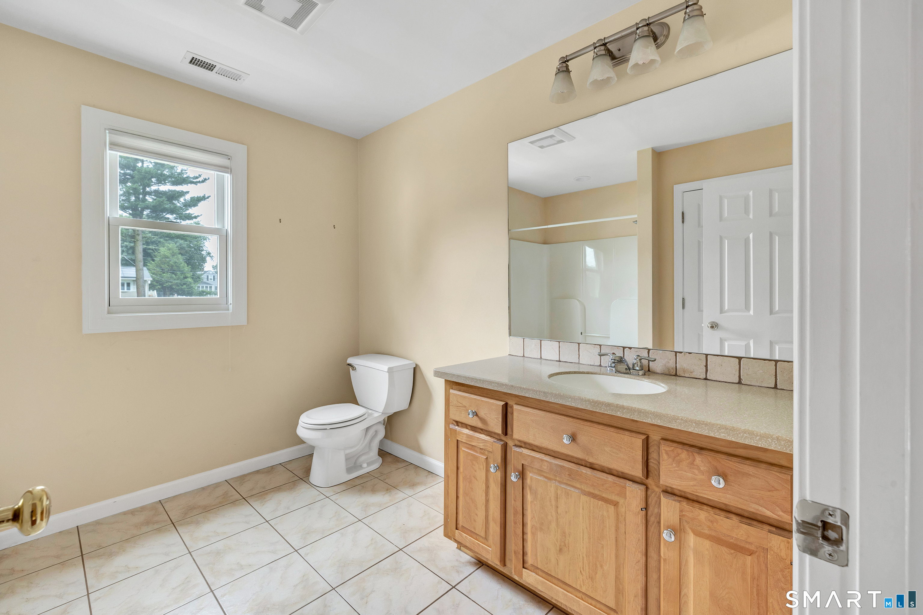 36 Pawtucket Avenue Property Photo 25