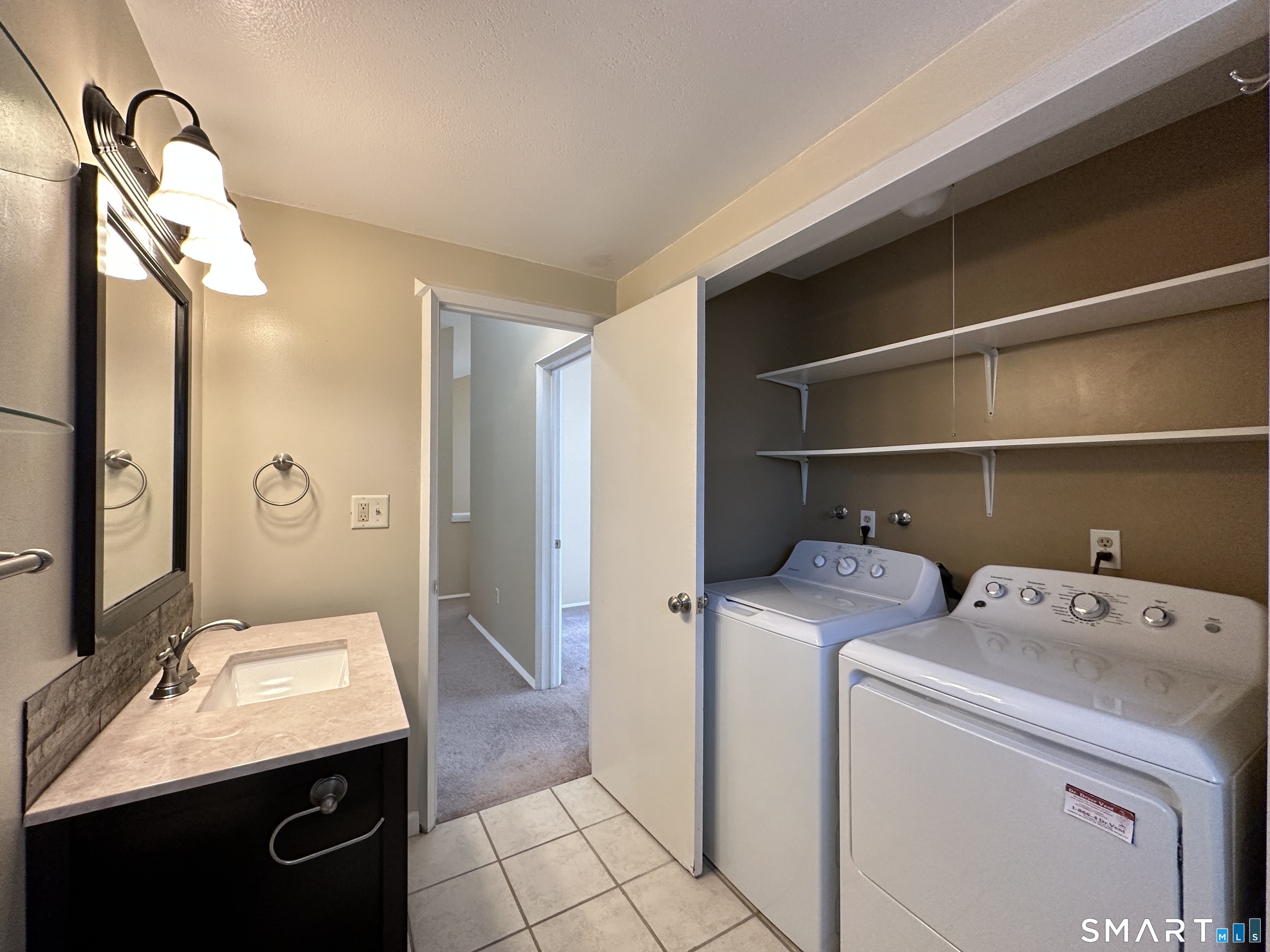 7 Staunton F Court Property Photo 8