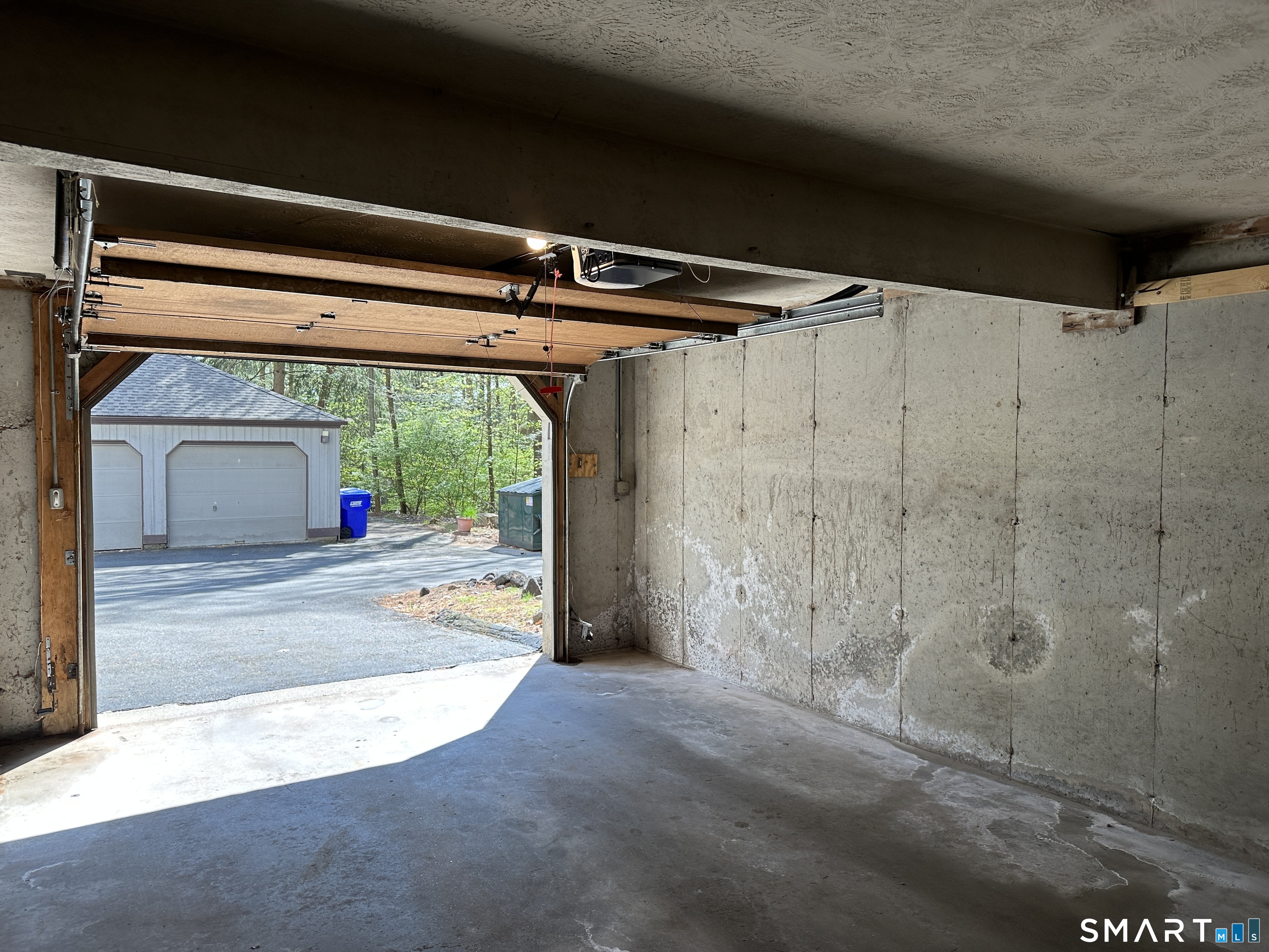 7 Staunton F Court Property Photo 14