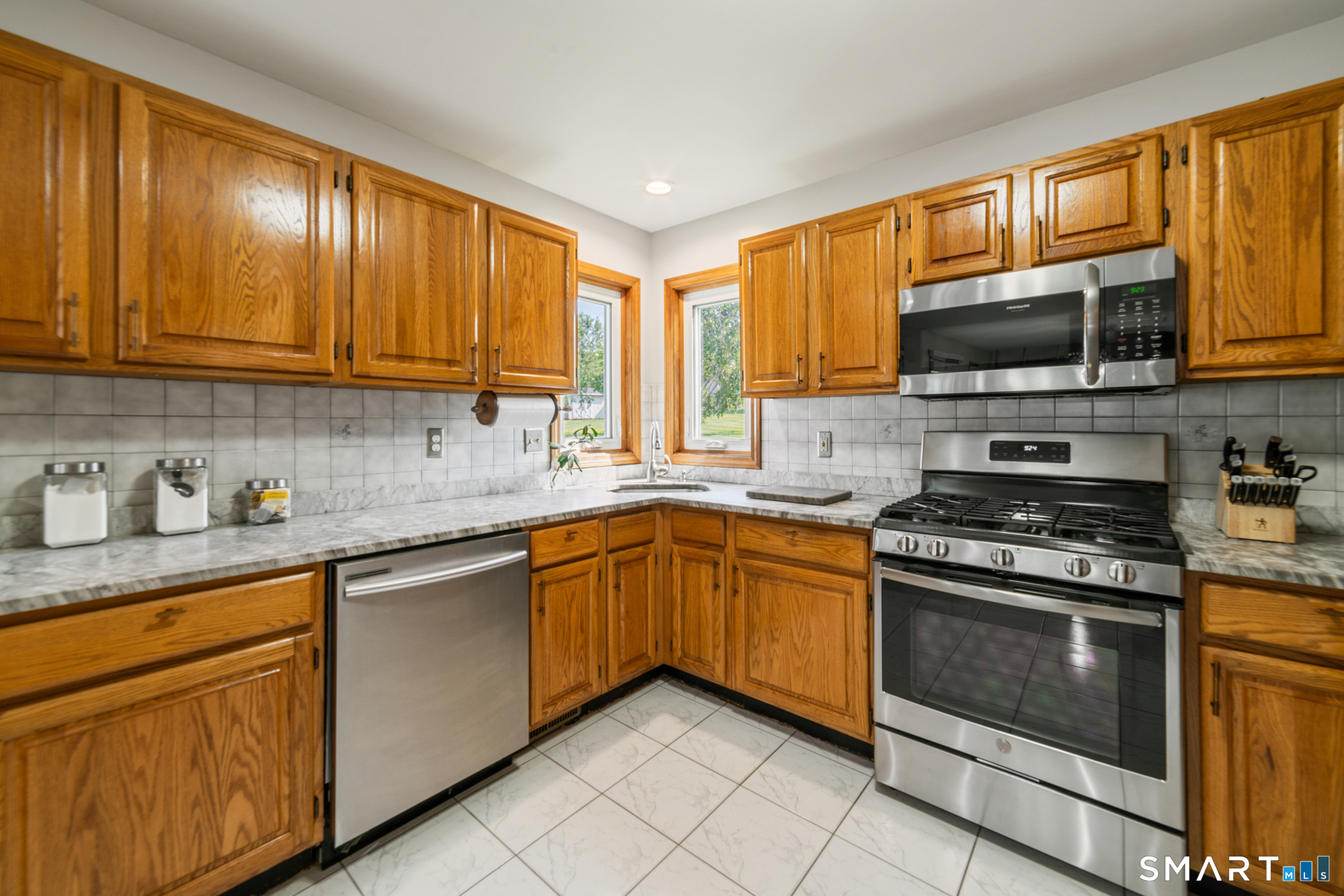91 Ford Street Property Photo 11
