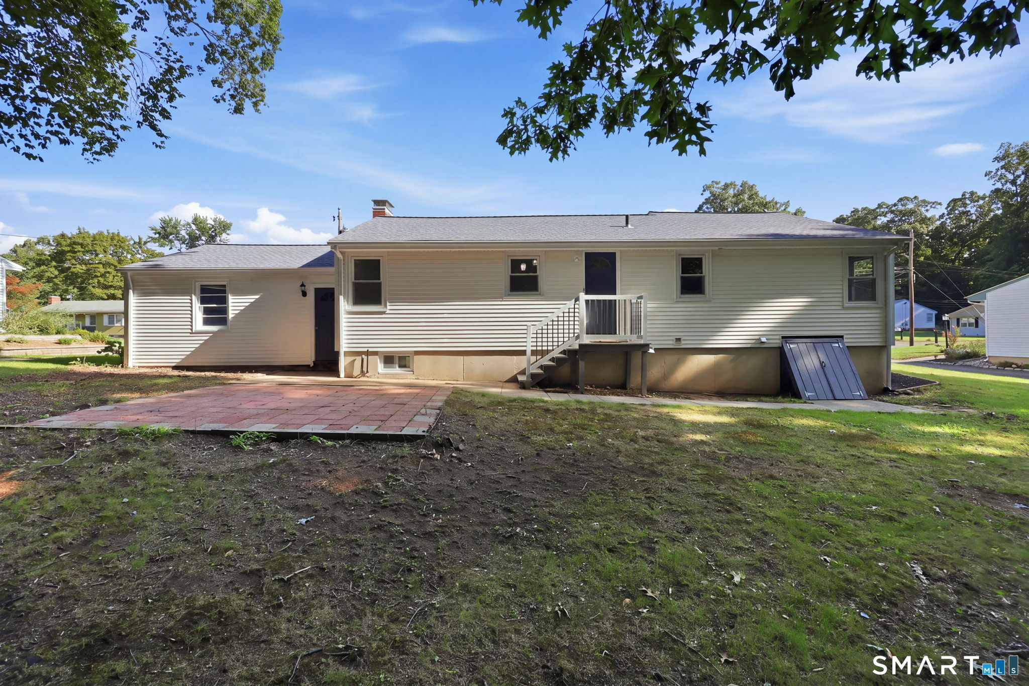 156 Robin Hill Road Property Photo 4