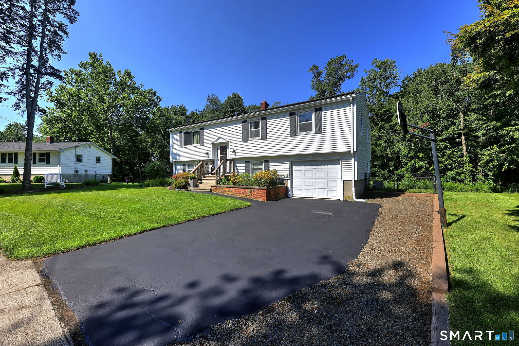 19 Lance Lane Property Photo 18