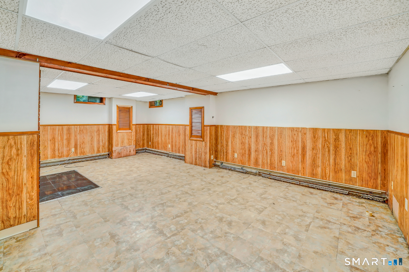 380 Farmington Avenue Property Photo 13