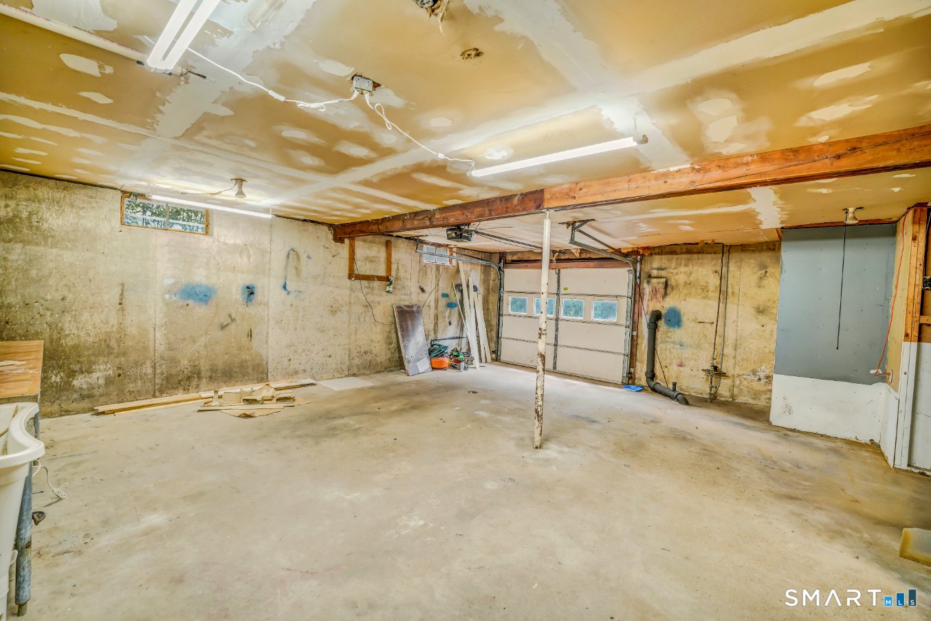 380 Farmington Avenue Property Photo 15