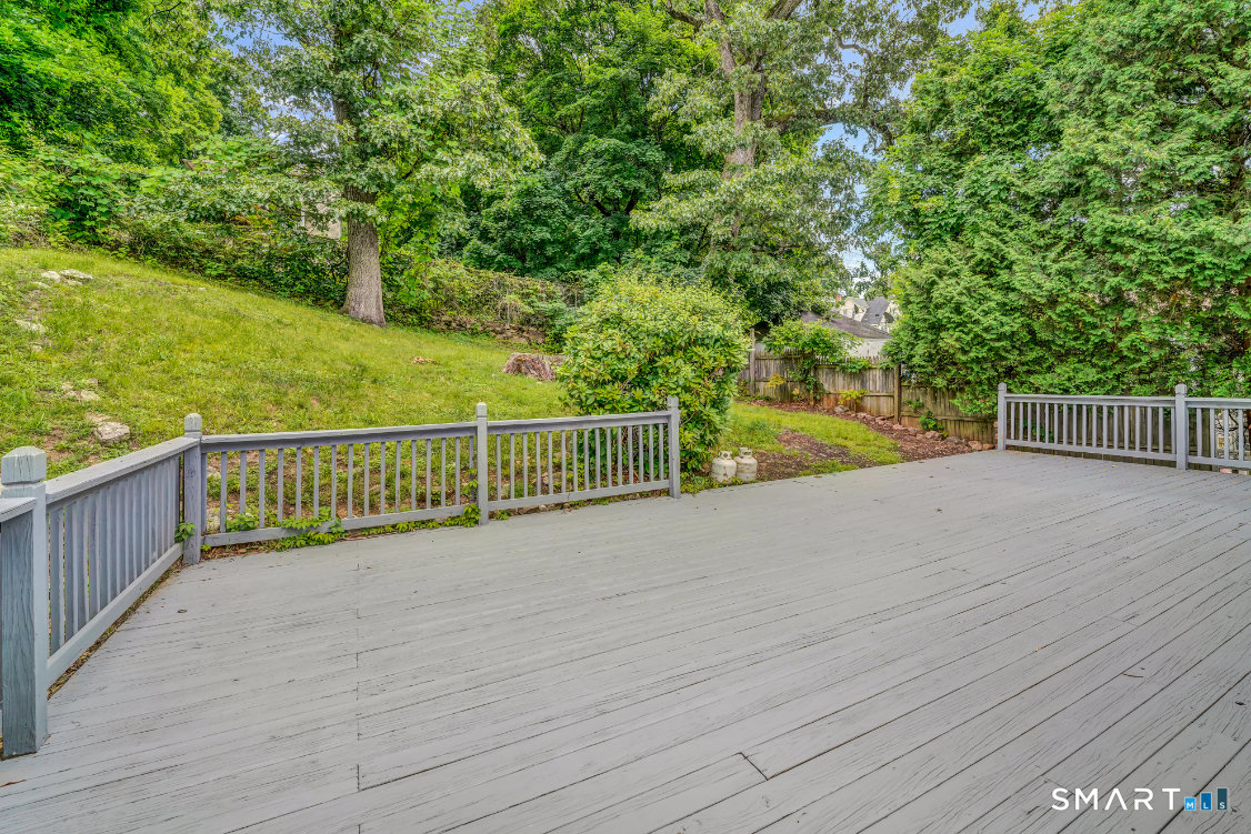 380 Farmington Avenue Property Photo 17