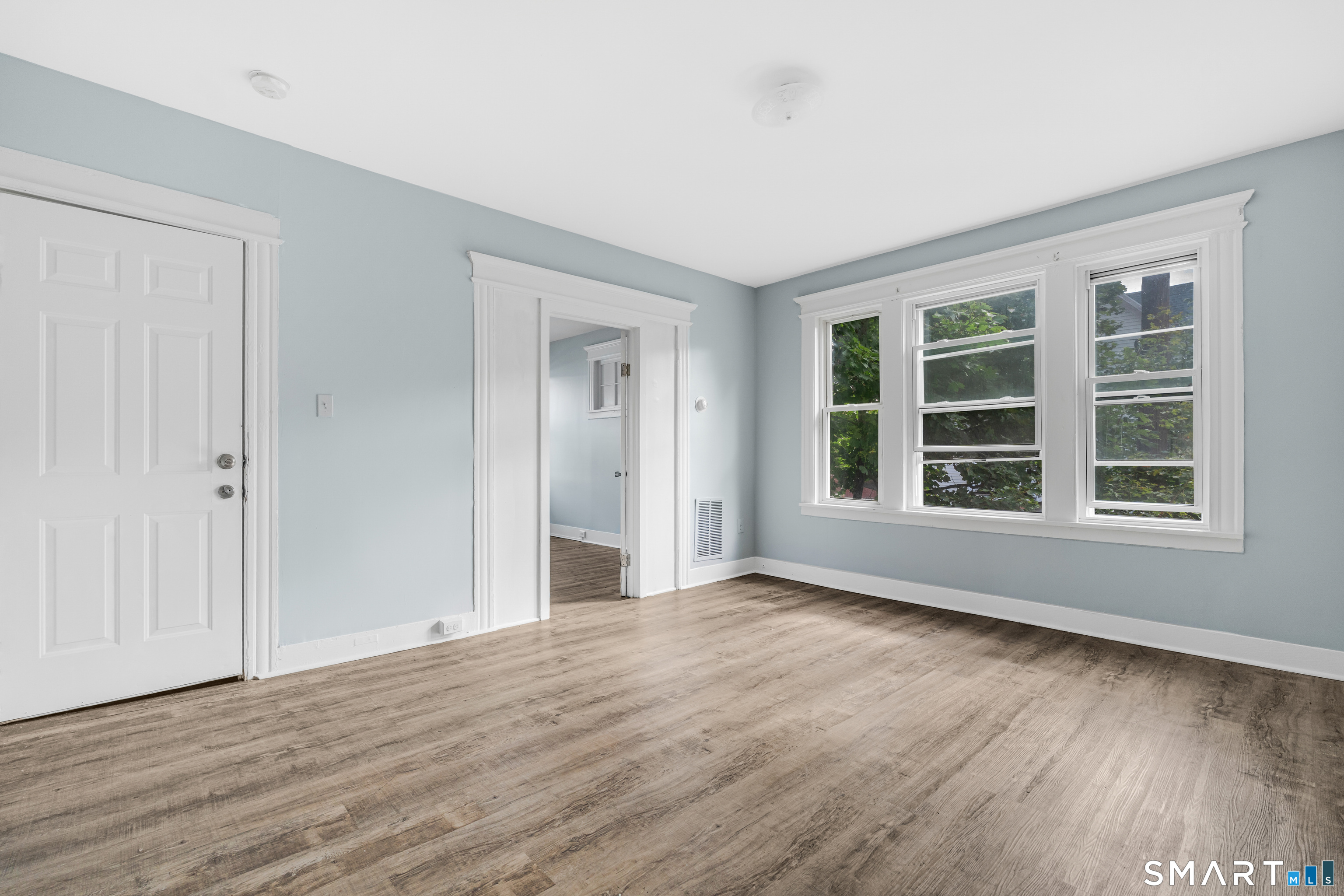 350 Spring Street Property Photo 3