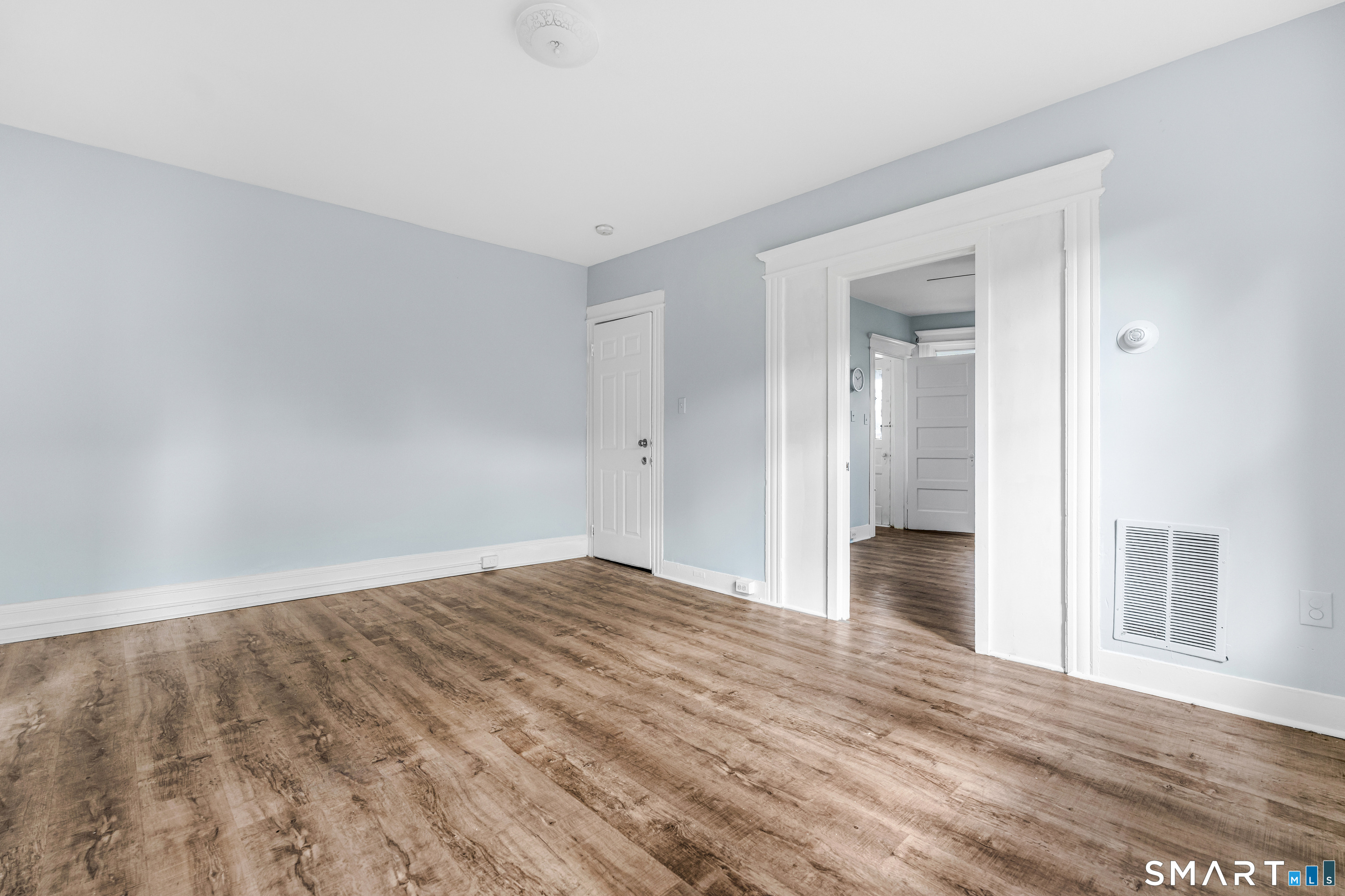 350 Spring Street Property Photo 4