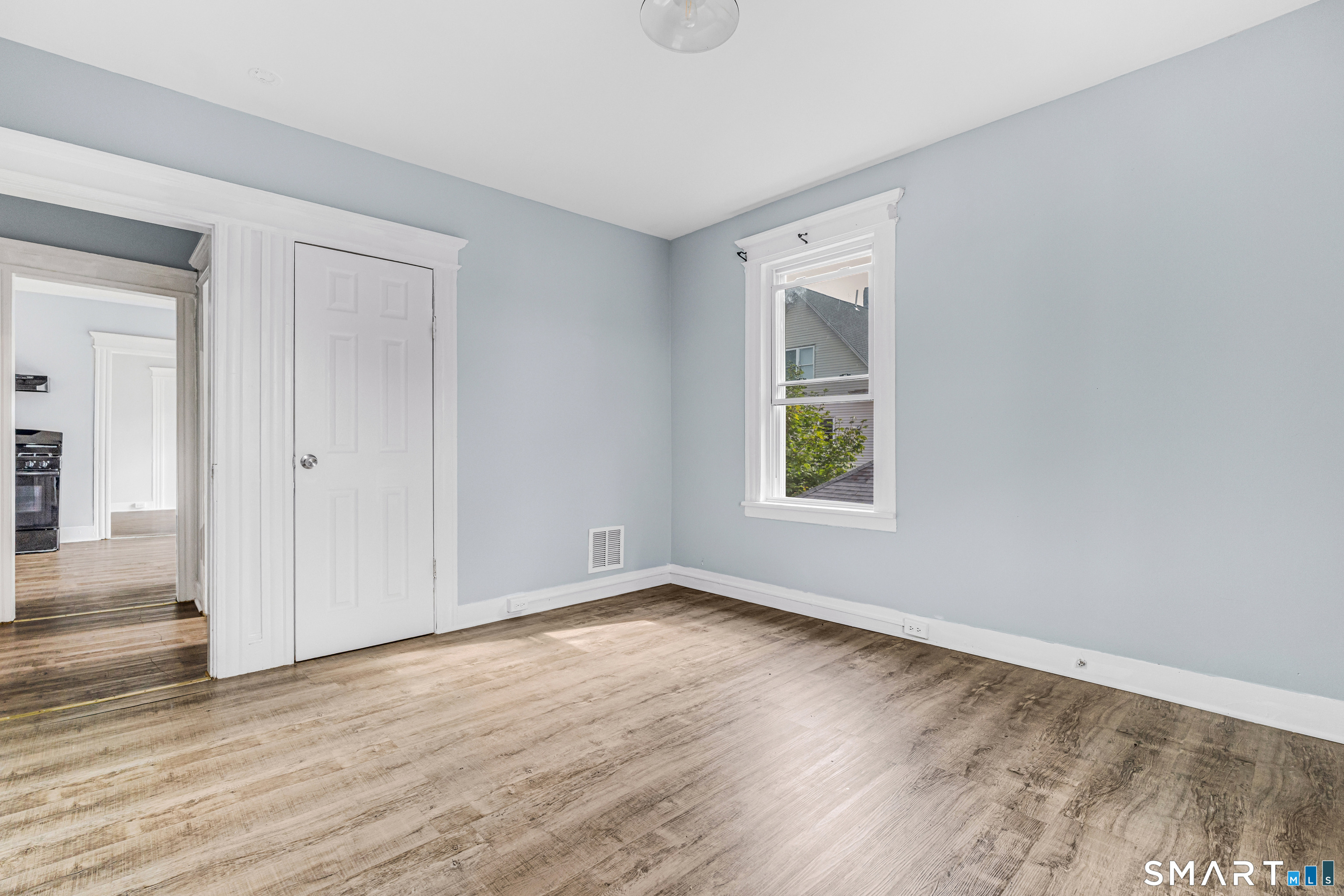 350 Spring Street Property Photo 12
