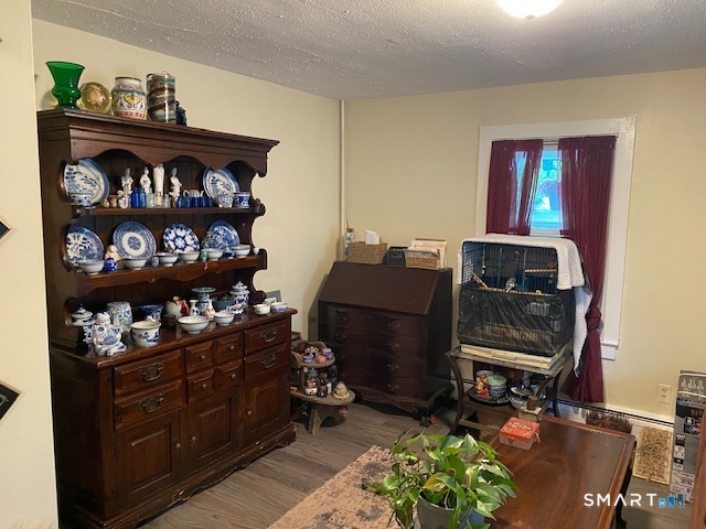 71 Railroad Street Property Photo 7