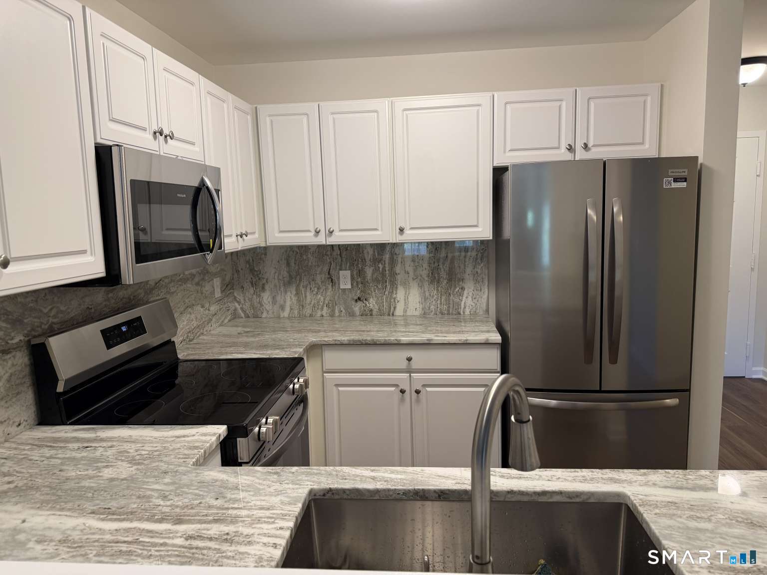 75 Washington 7-305 Avenue Property Photo 1