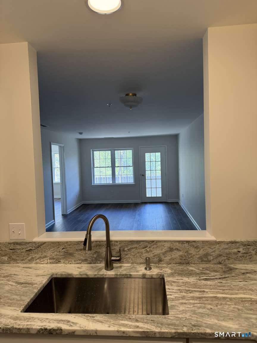 75 Washington 7-305 Avenue Property Photo 3
