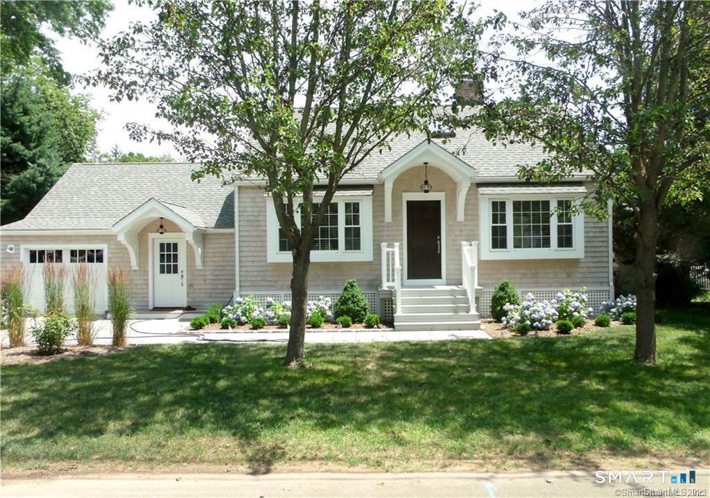 8 Lawson Drive Property Photo 1