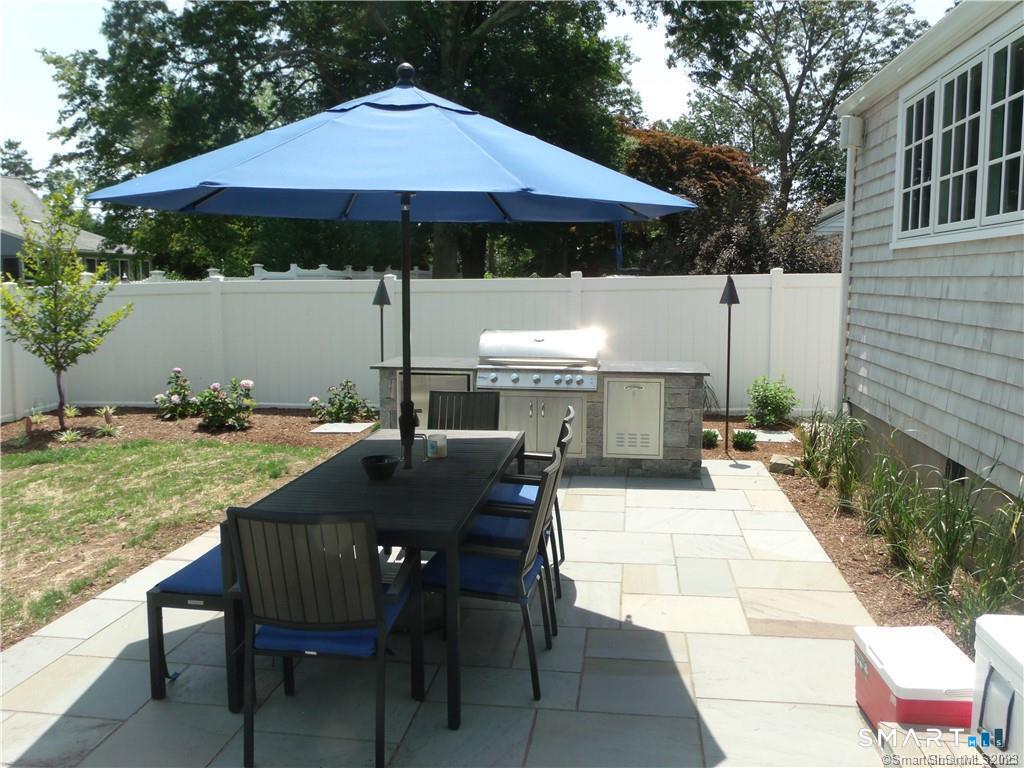 8 Lawson Drive Property Photo 14