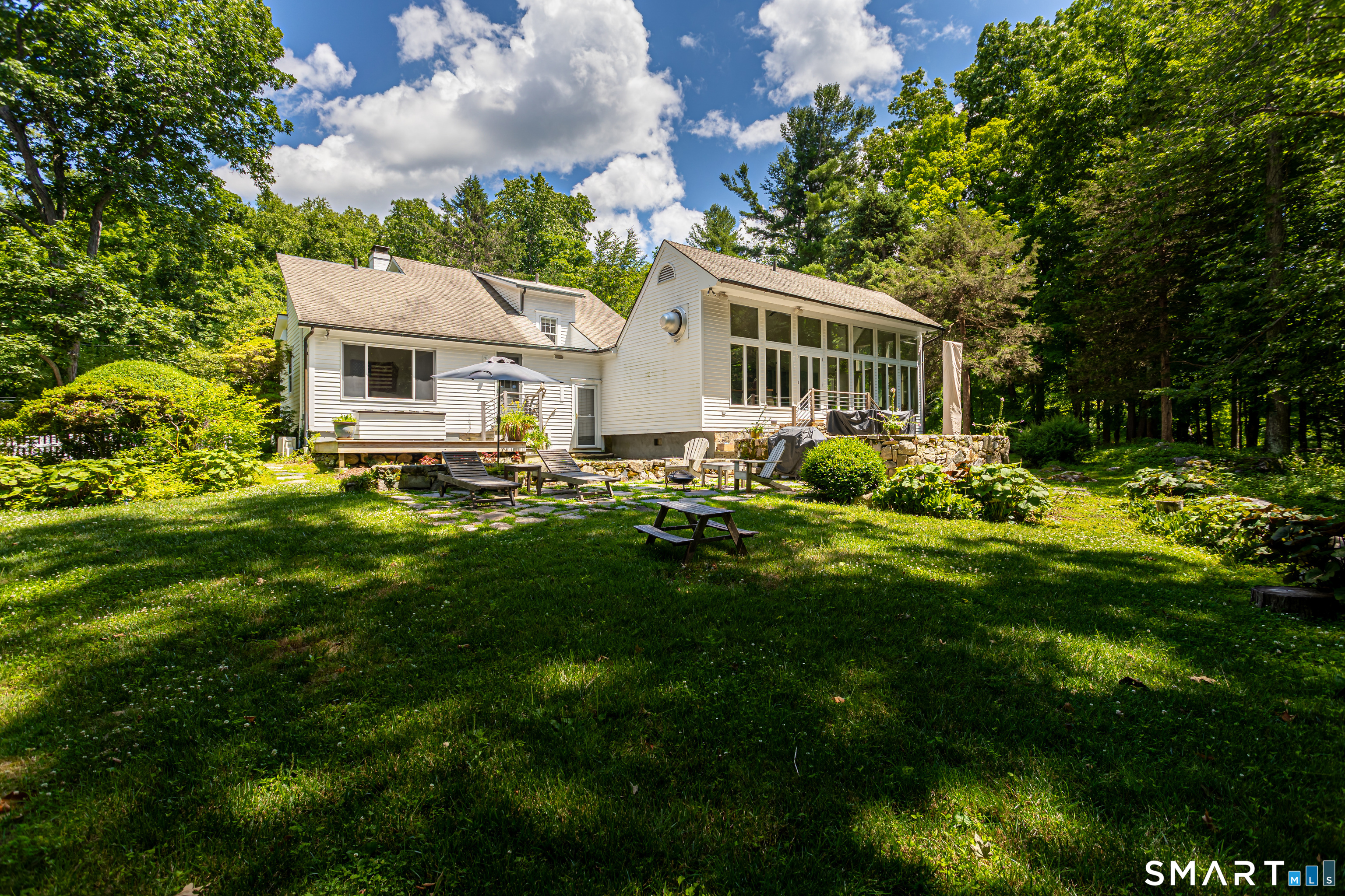 896 Westport Road Property Photo 31