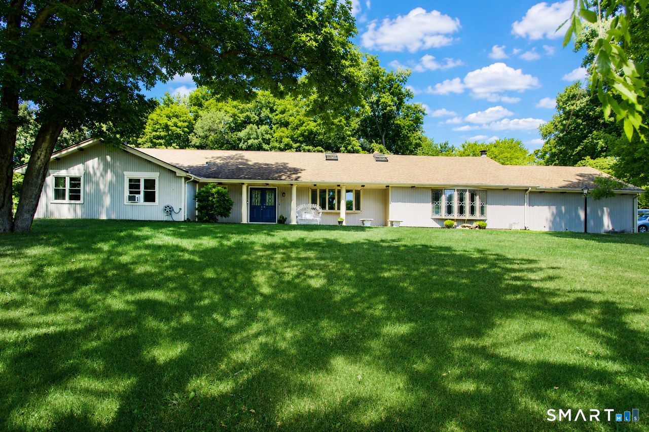 11 Lily Lane Property Photo 1