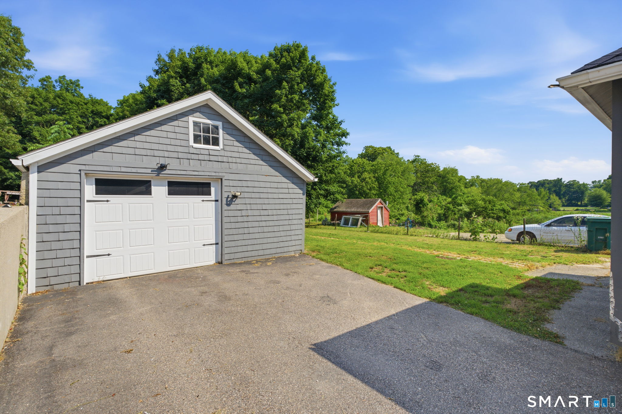 380 Burnham South Highway Property Photo 4