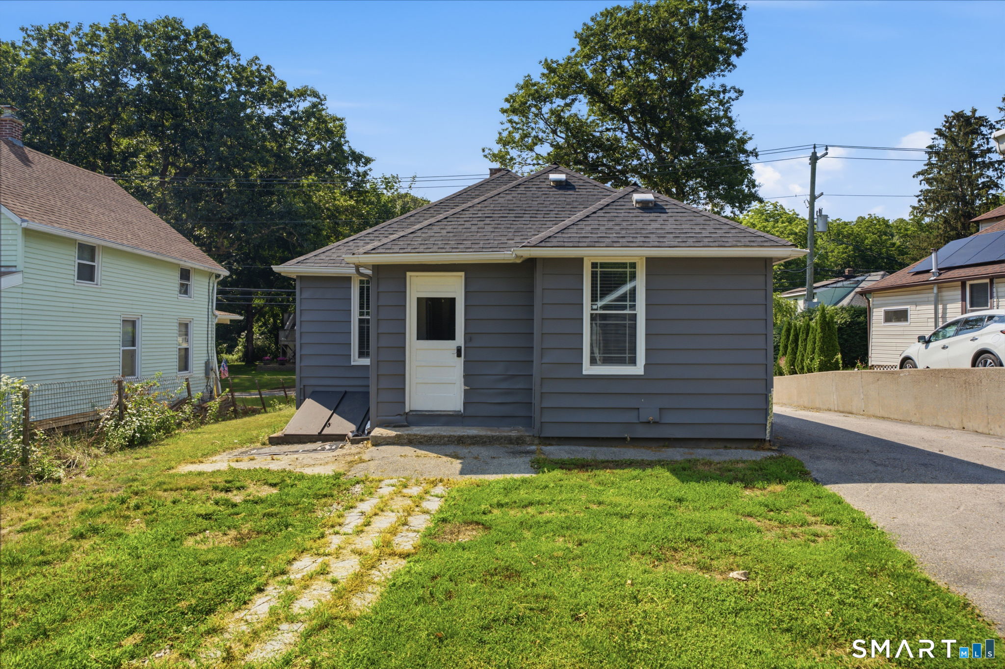 380 Burnham South Highway Property Photo 6