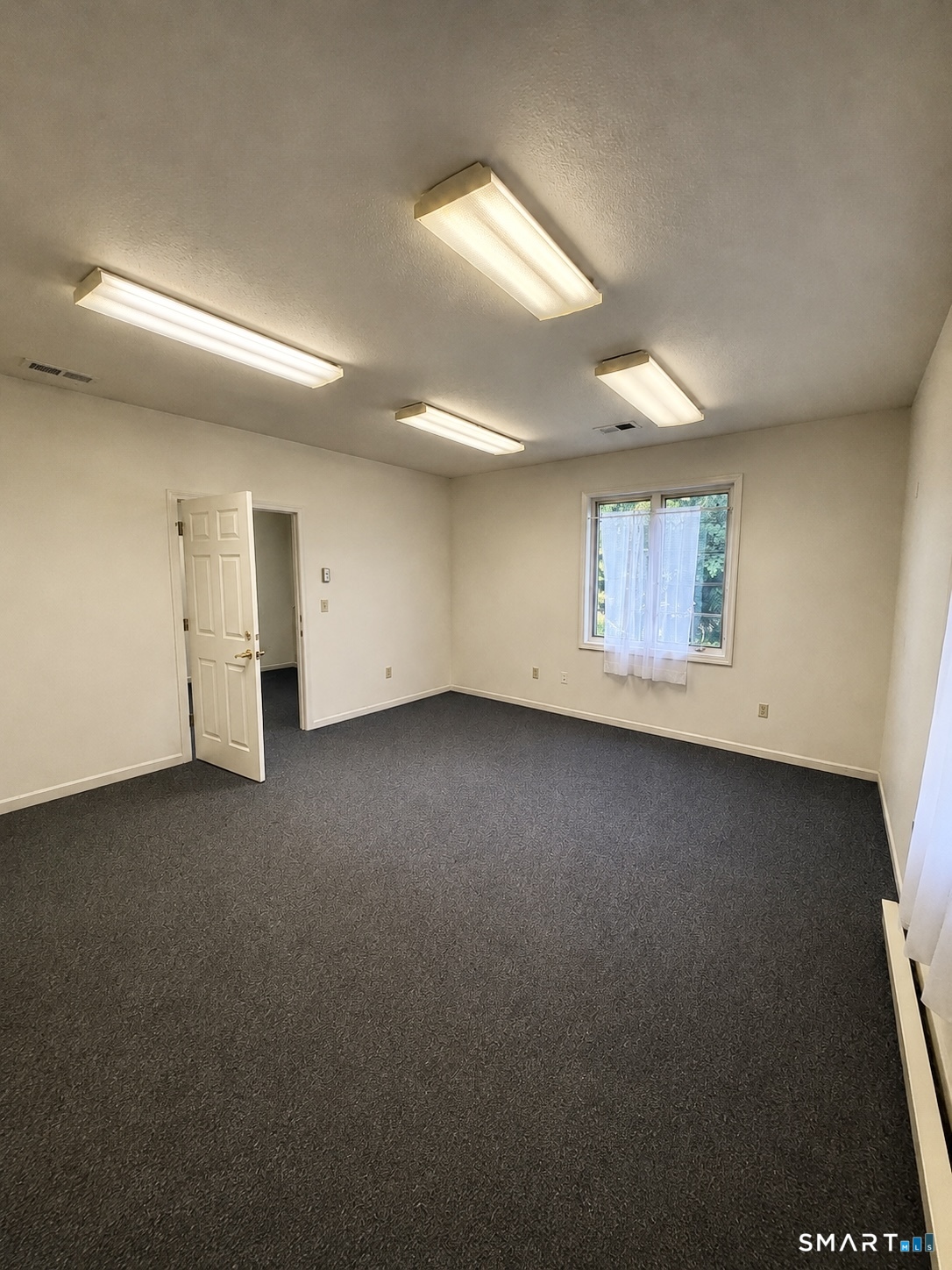 24188501 Property Photo 2