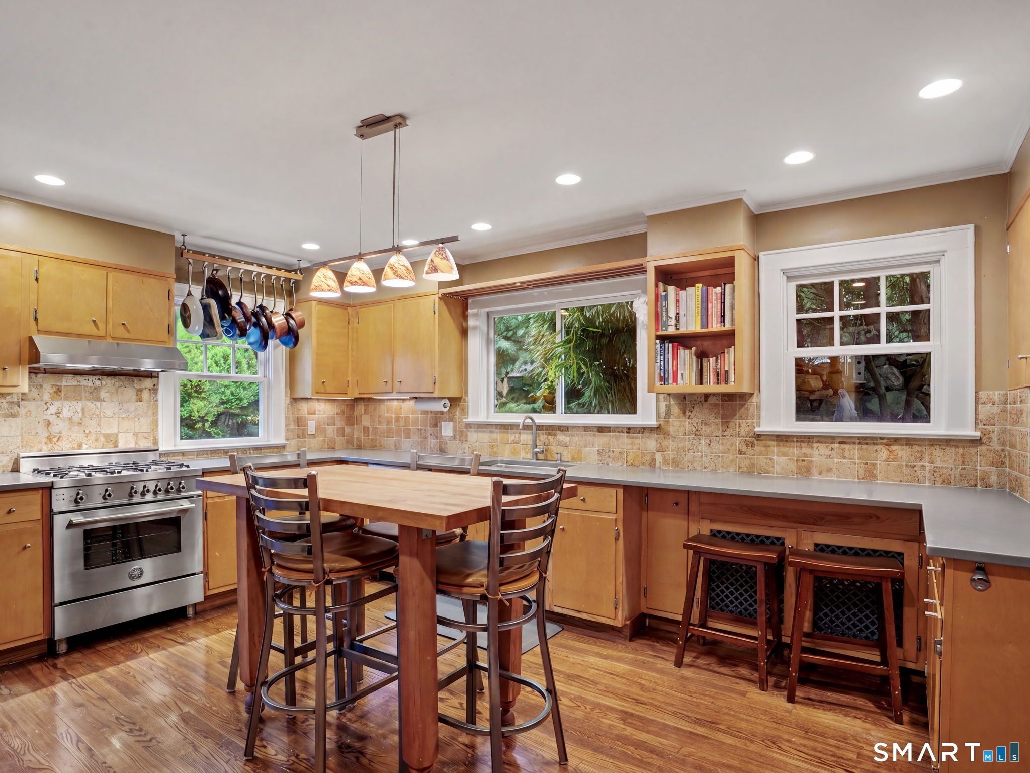 46 Valleywood Road Property Photo 10