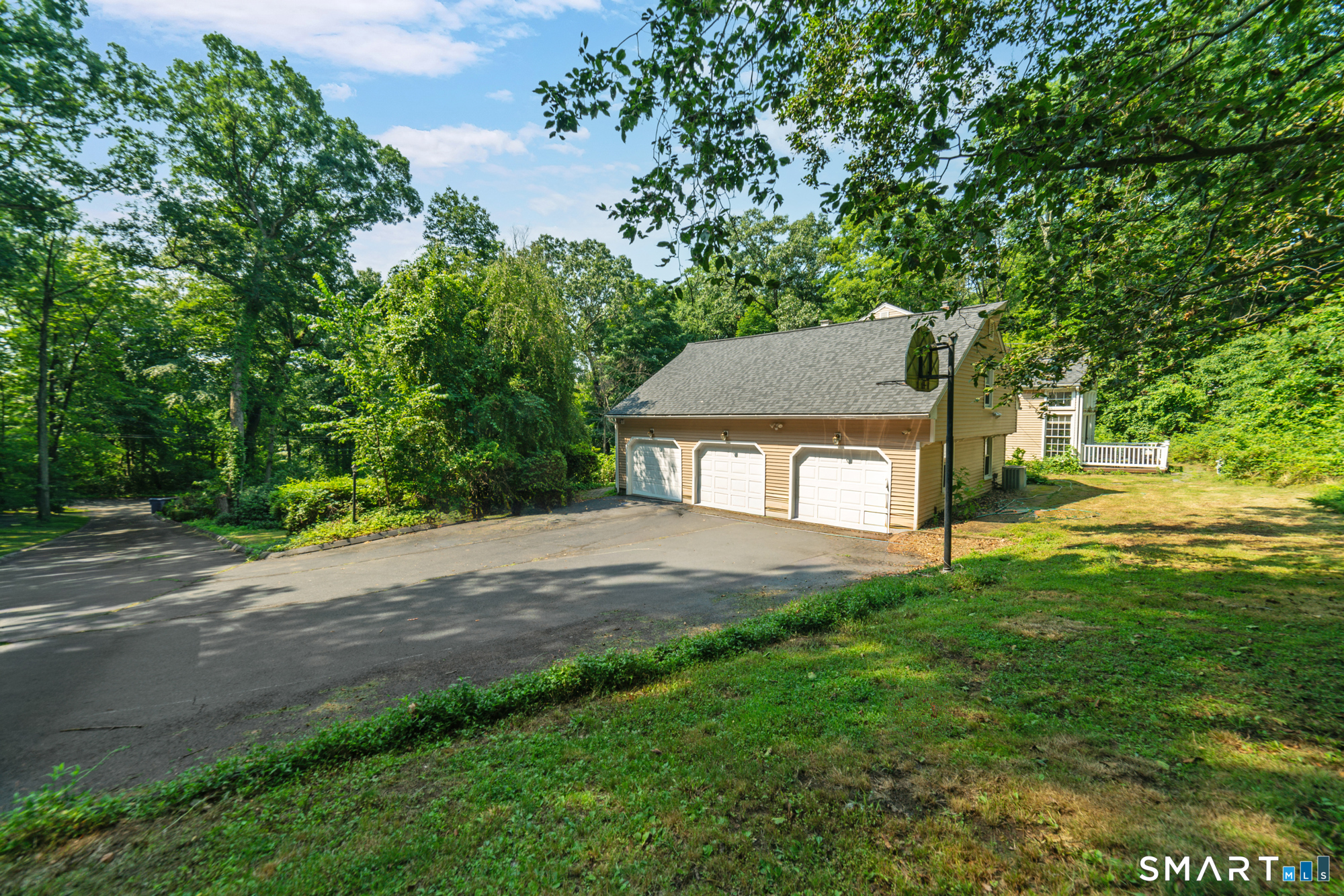 100 Blue Trail Property Photo 36