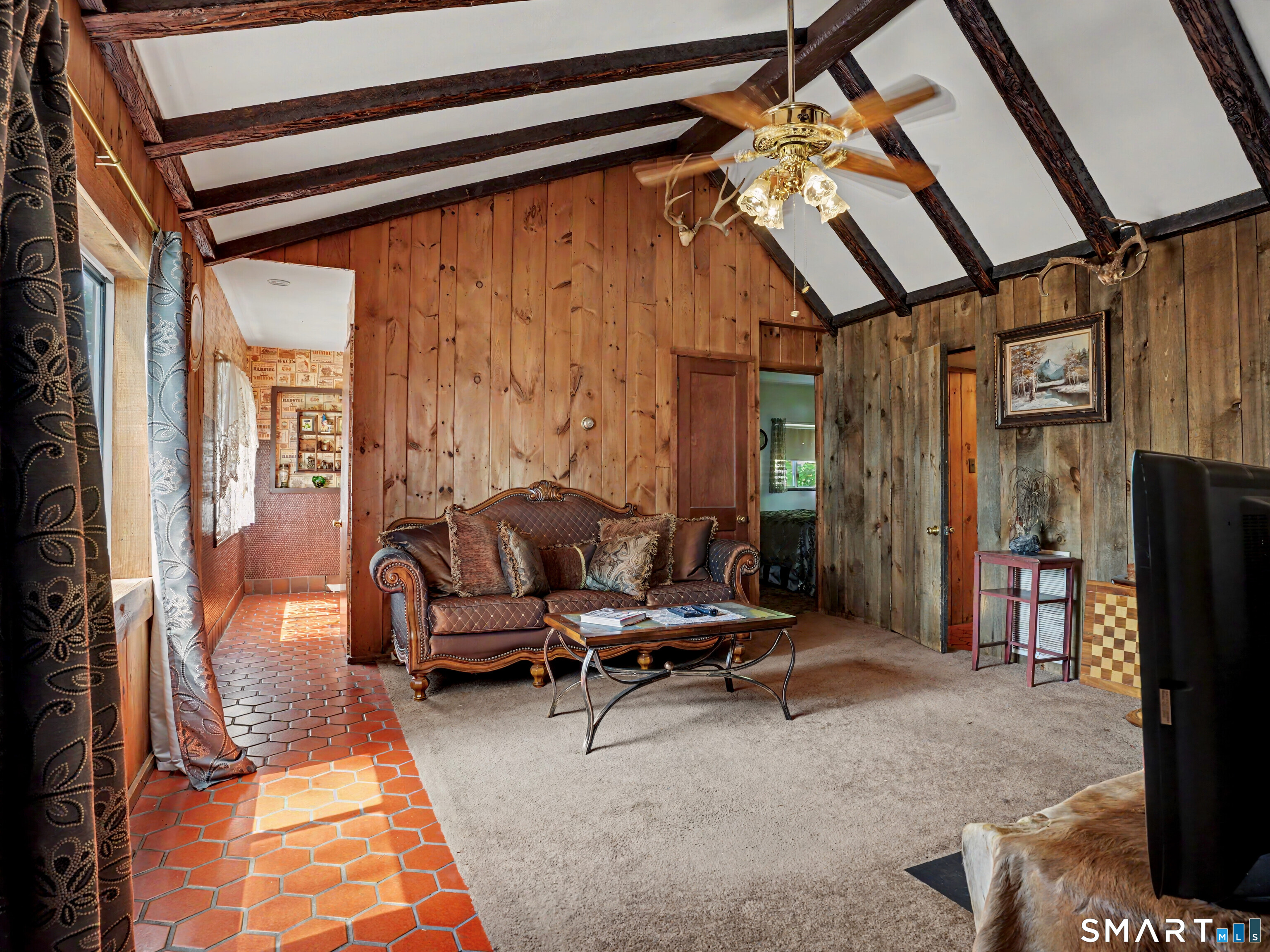 59 Lake Shore South Drive Property Photo 4